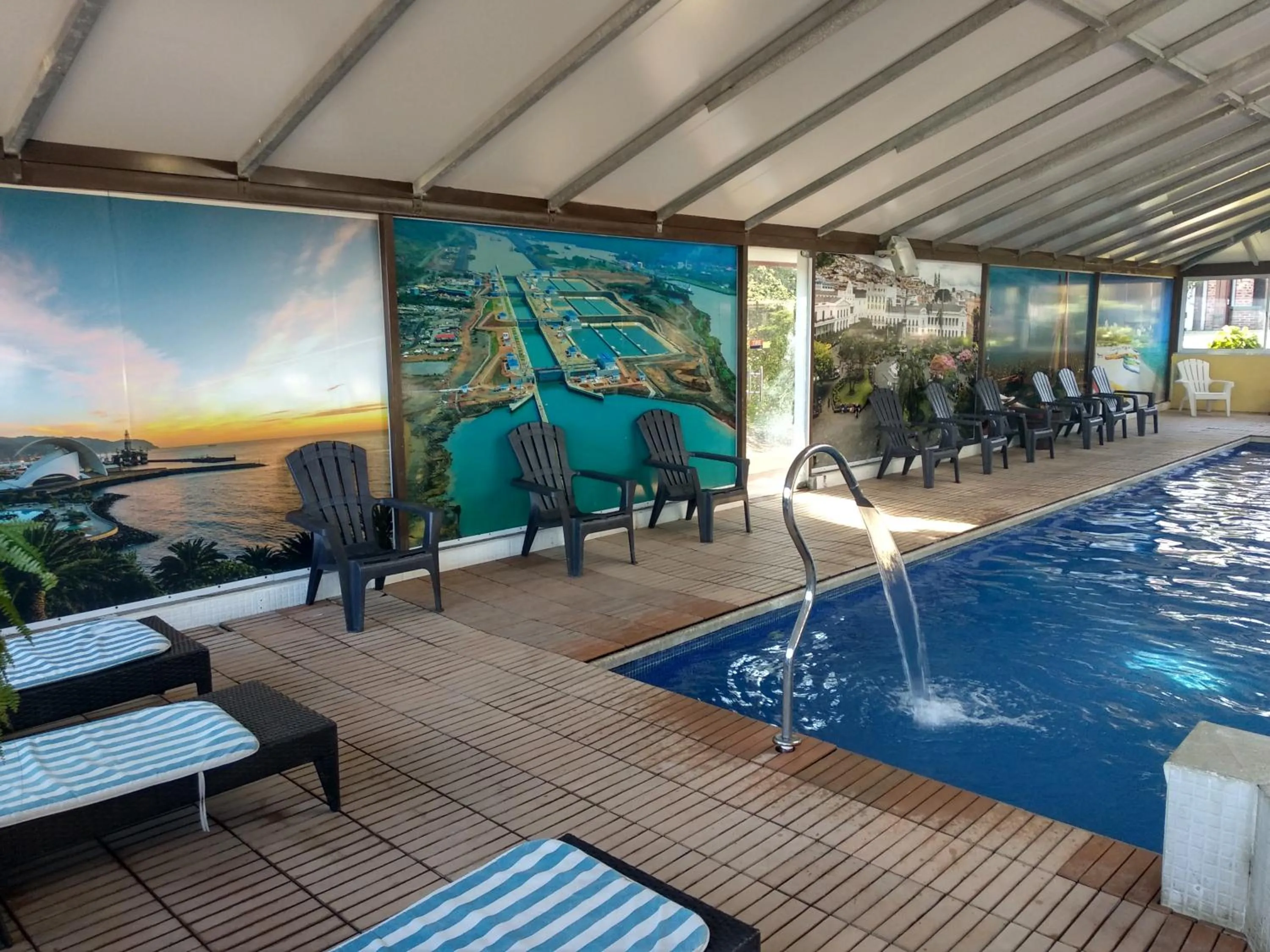 Pool view in El Descubrimiento Resort Club