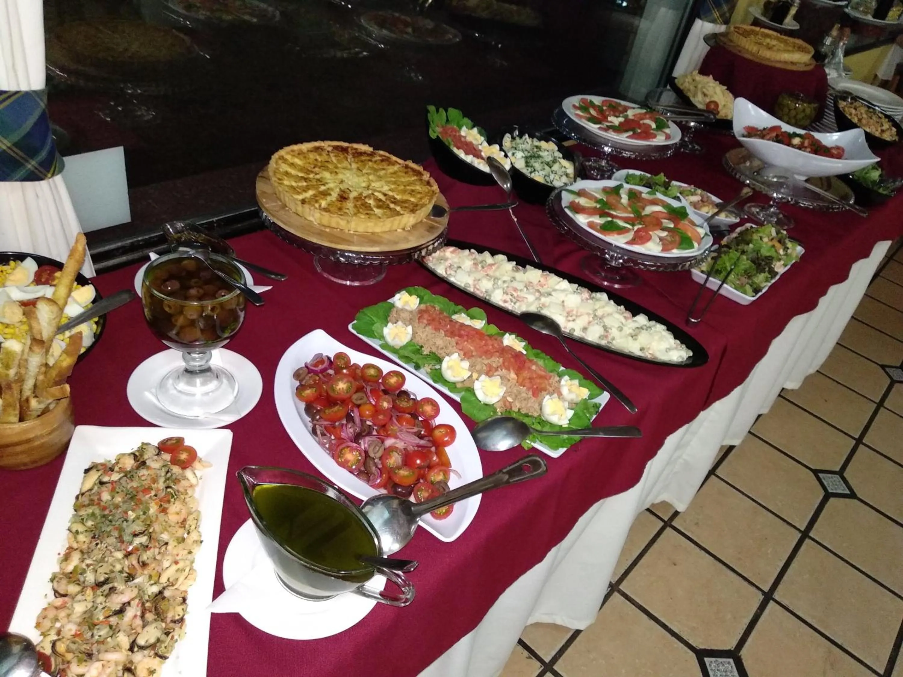 Restaurant/places to eat in El Descubrimiento Resort Club