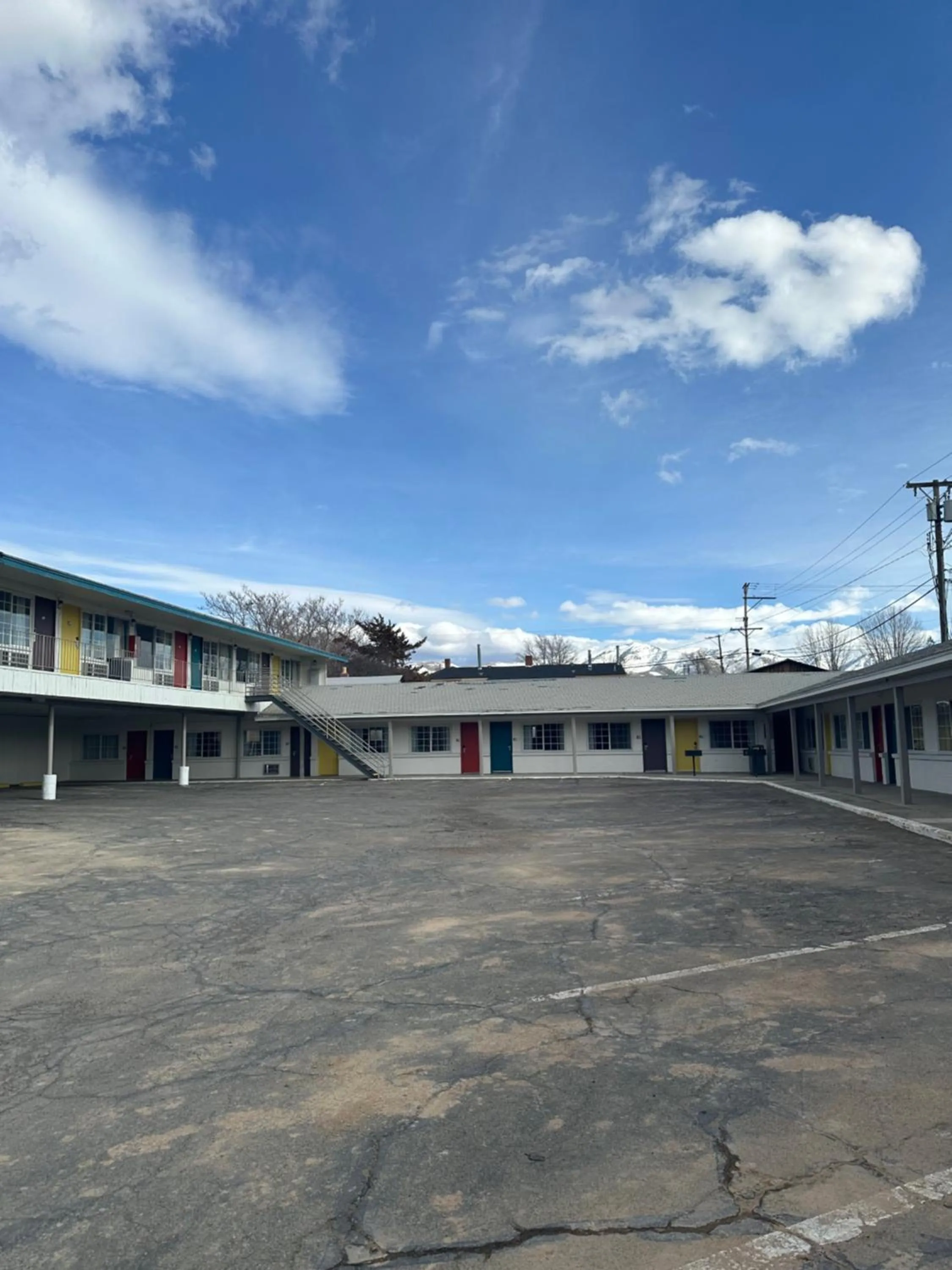 Property building in Americas Best Value Inn Winnemucca