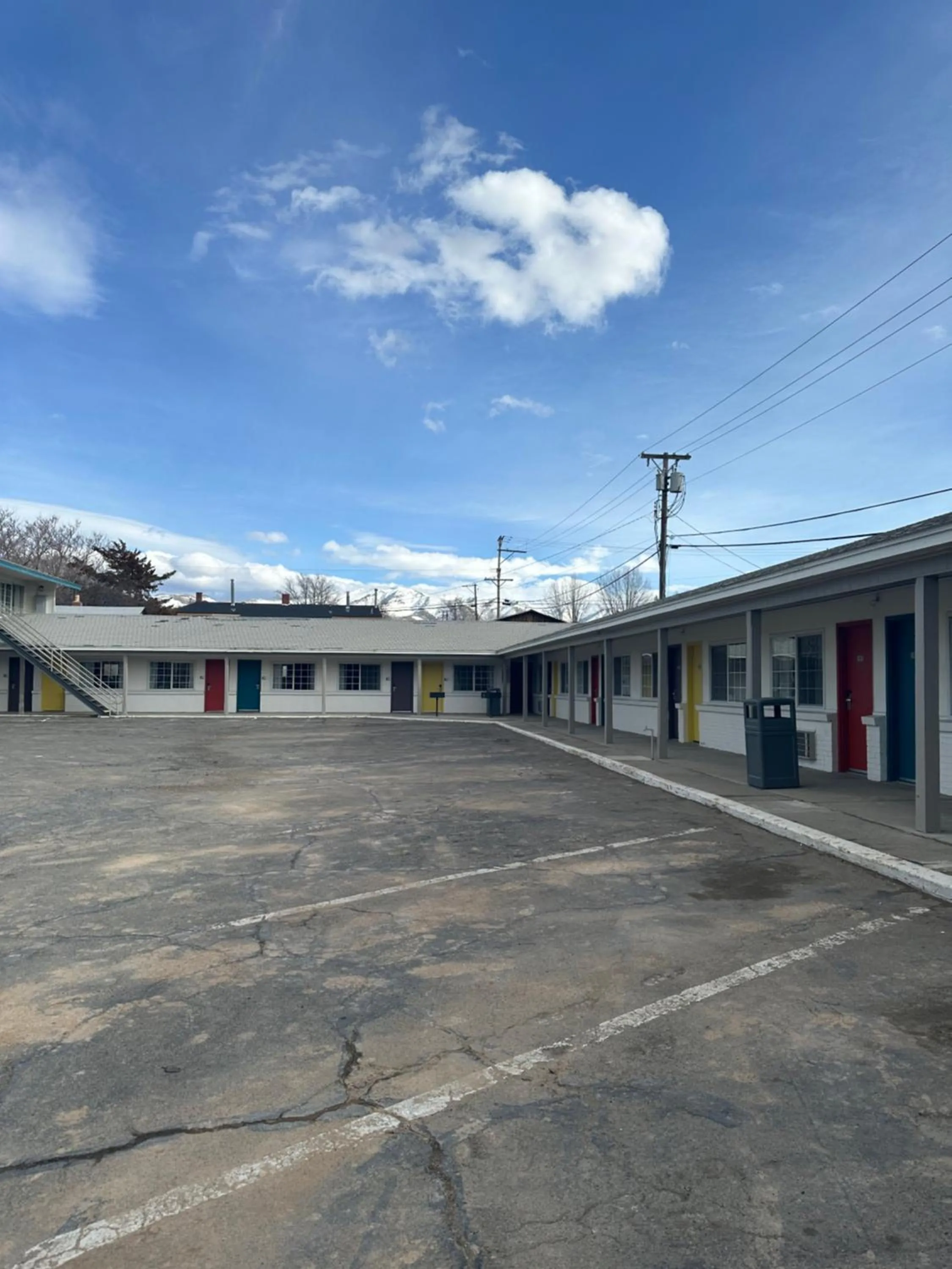 Property building in Americas Best Value Inn Winnemucca