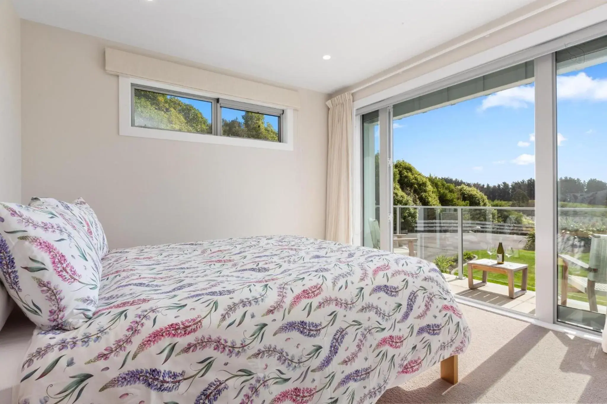 Double Room with Balcony and Sea View in Aston Road Villa Bed & Breakfast Double Room with Balcony and Sea View in Aston Road Villa Bed & Breakfast