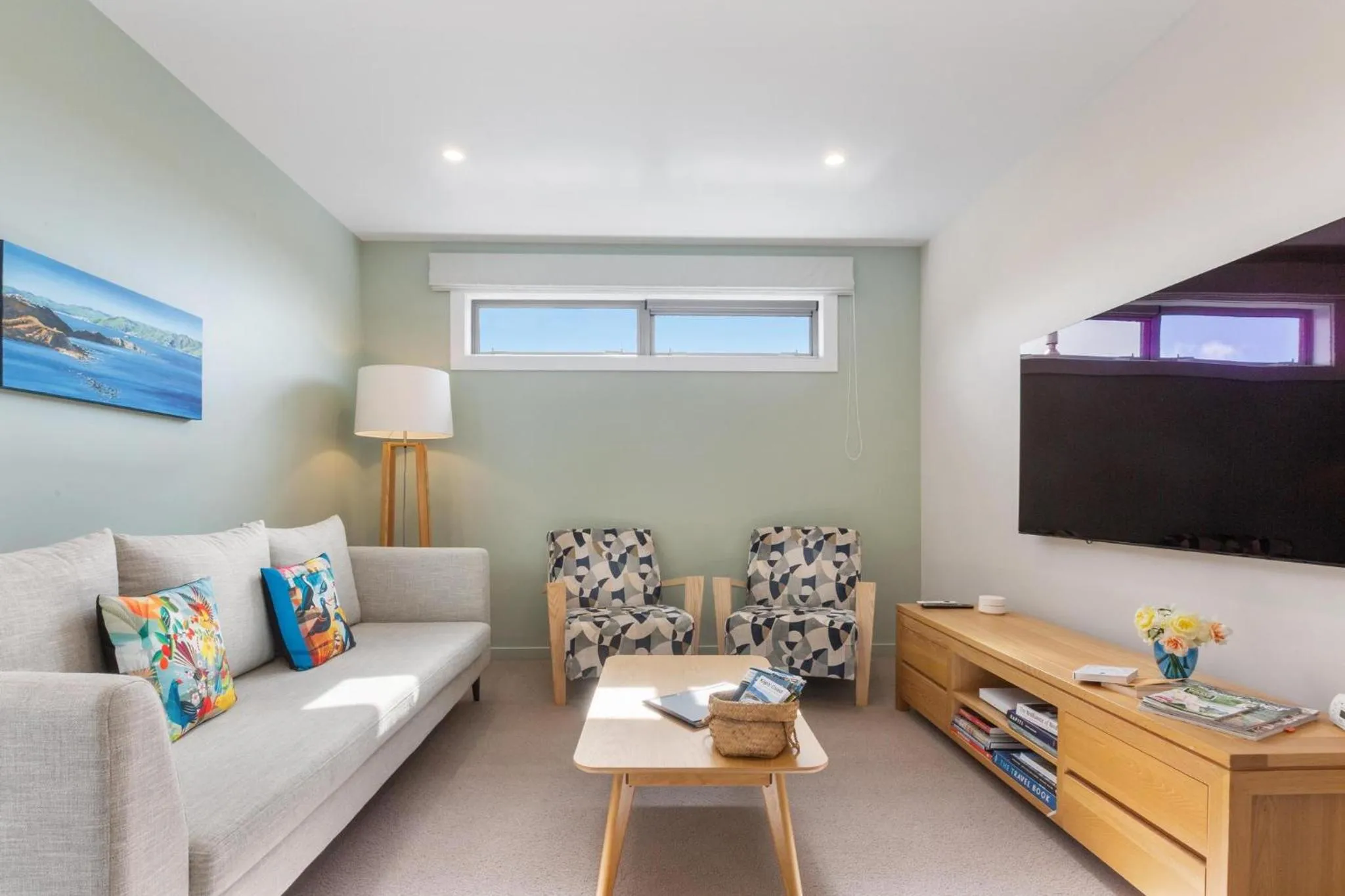 Seating area in Aston Road Villa Bed & Breakfast