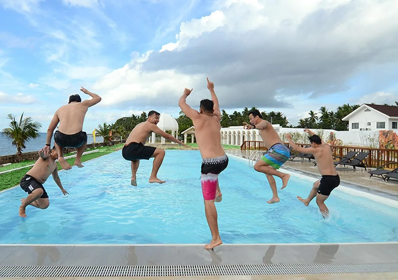 Swimming pool in Maayo Argao