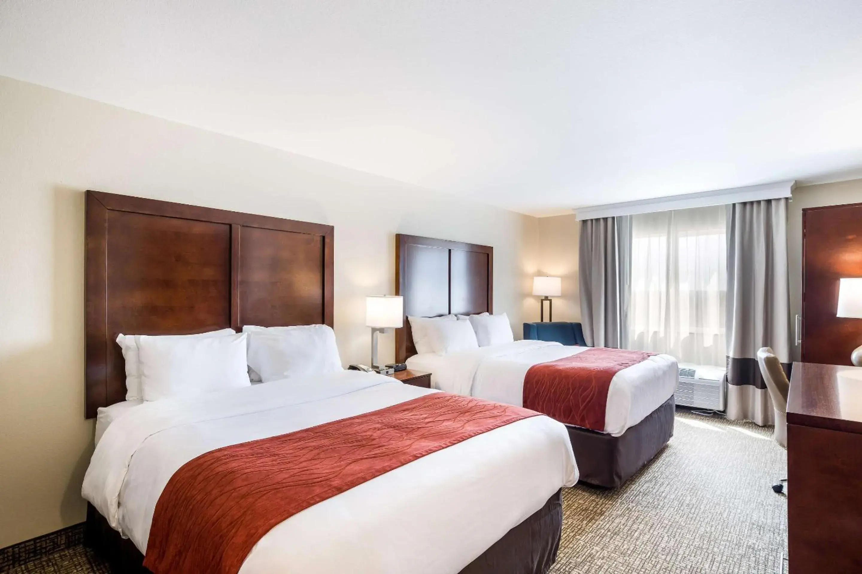 Queen Room with Two Queen Beds - Accessible/Non-Smoking in Comfort Inn Bonner Springs Kansas City Queen Room with Two Queen Beds - Accessible/Non-Smoking in Comfort Inn Bonner Springs Kansas City