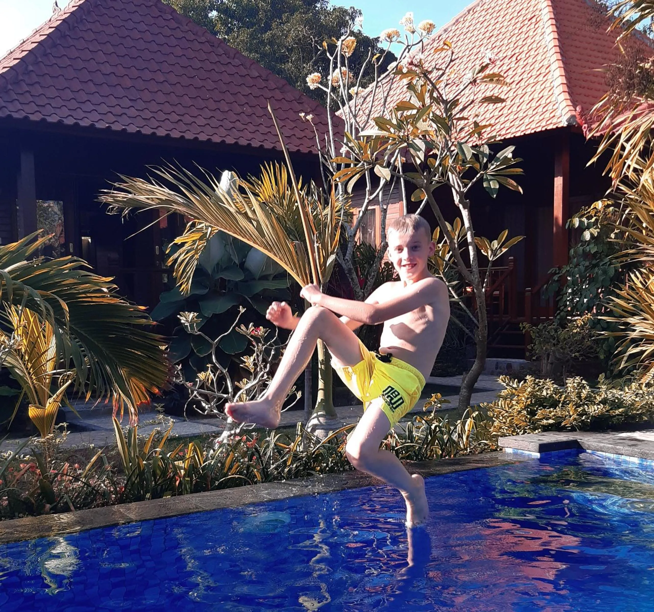 People in Pattri Garden Lembongan