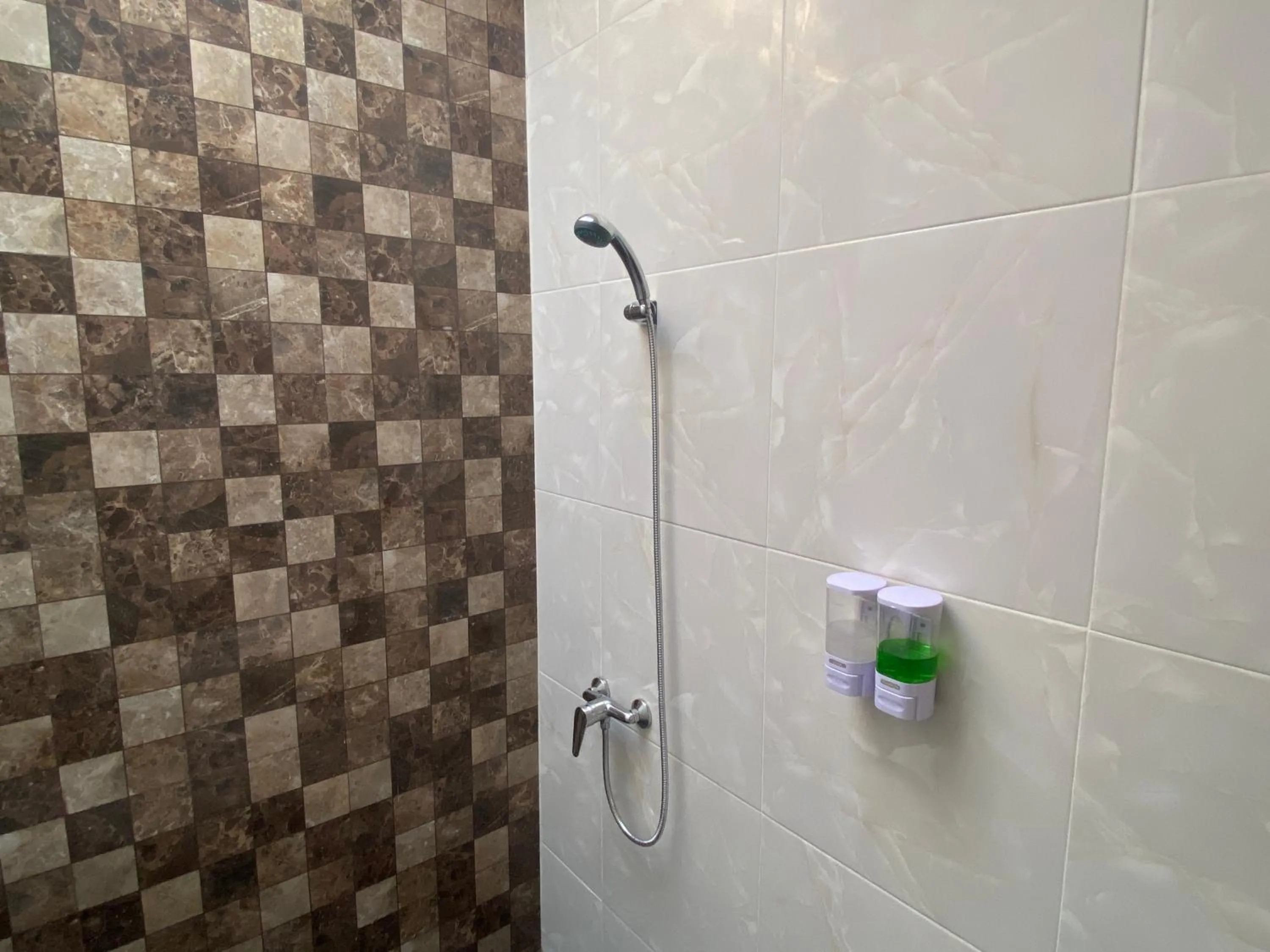 Shower in Pattri Garden Lembongan