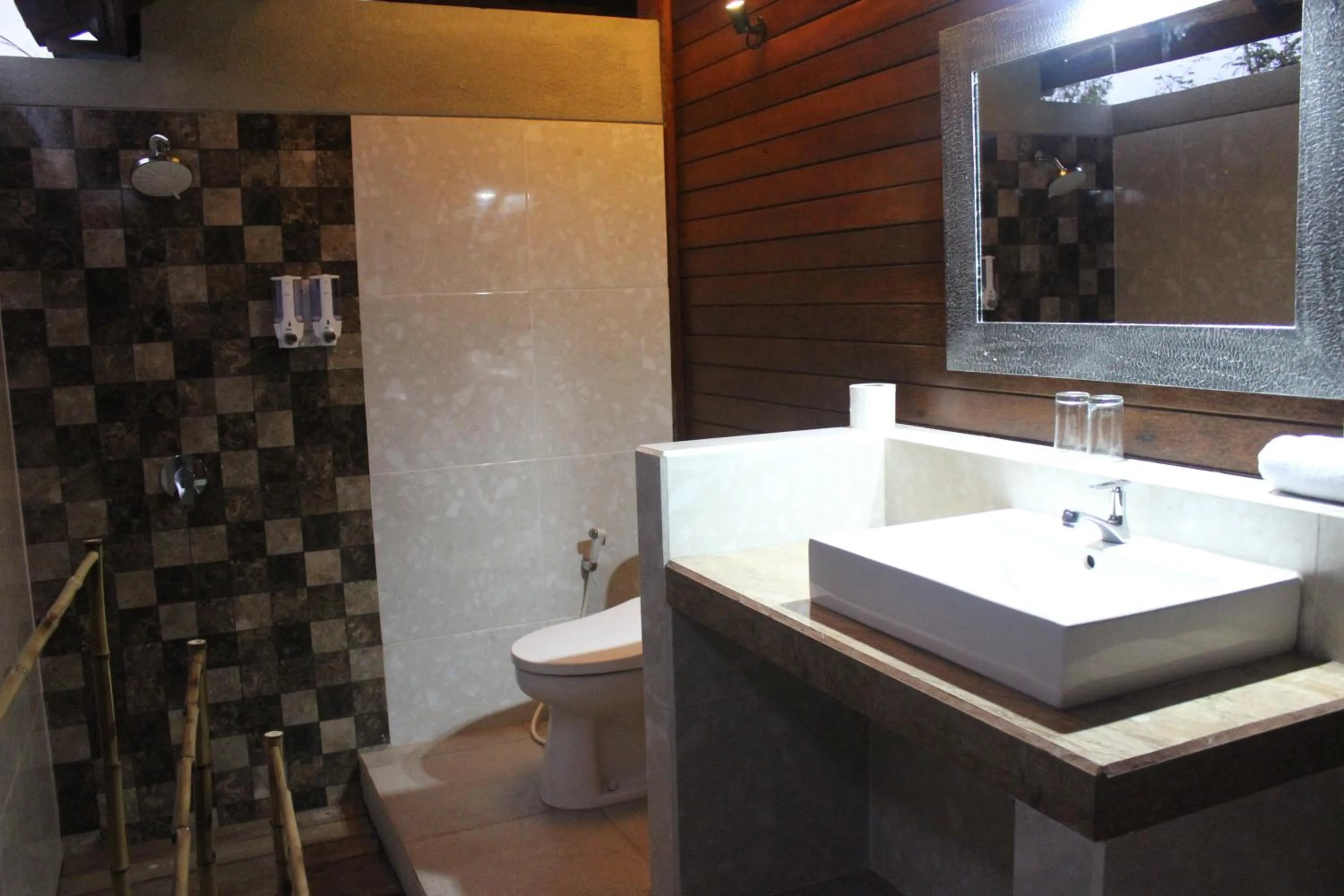 Toilet in Pattri Garden Lembongan