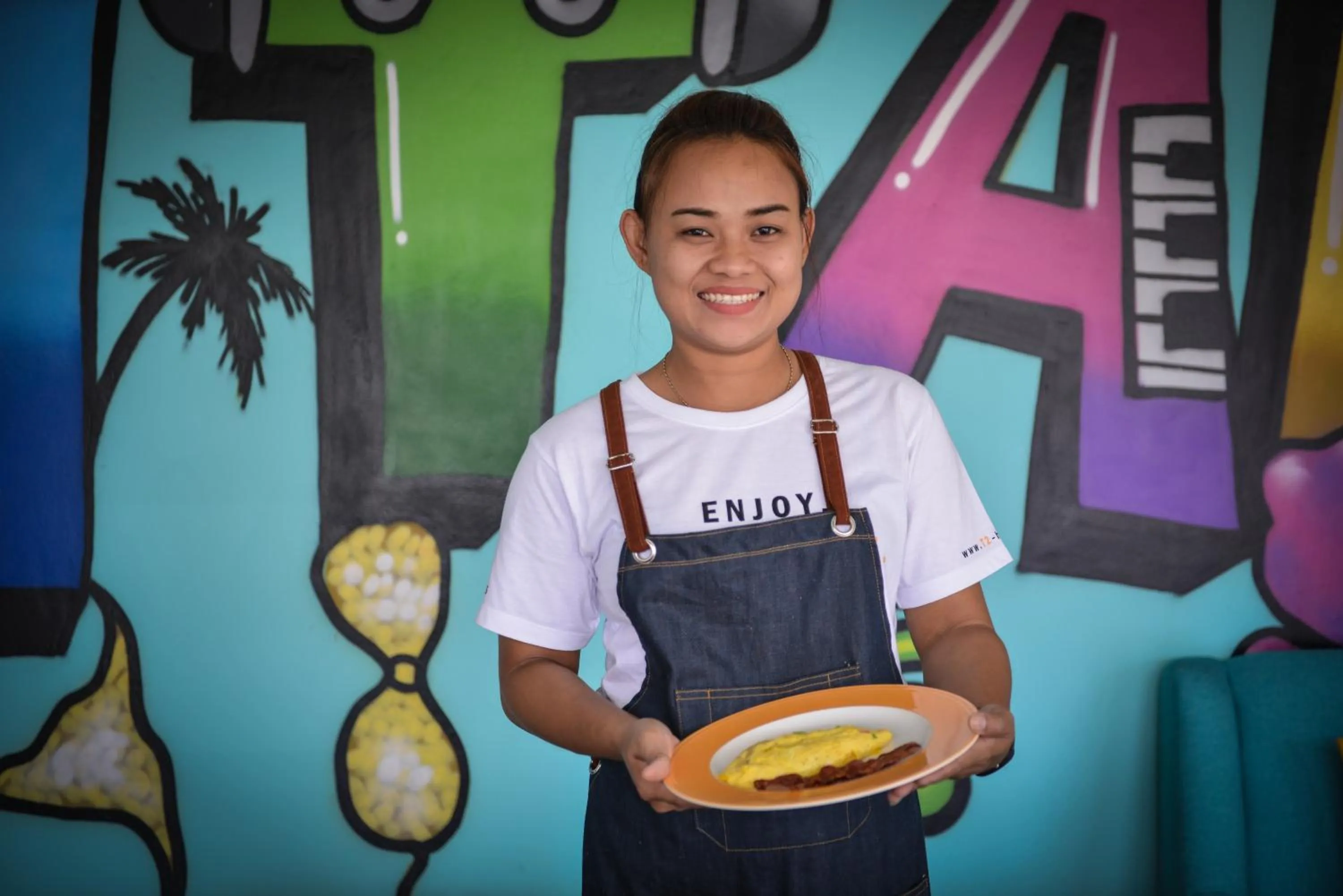 Staff in T2 Jomtien Pattaya