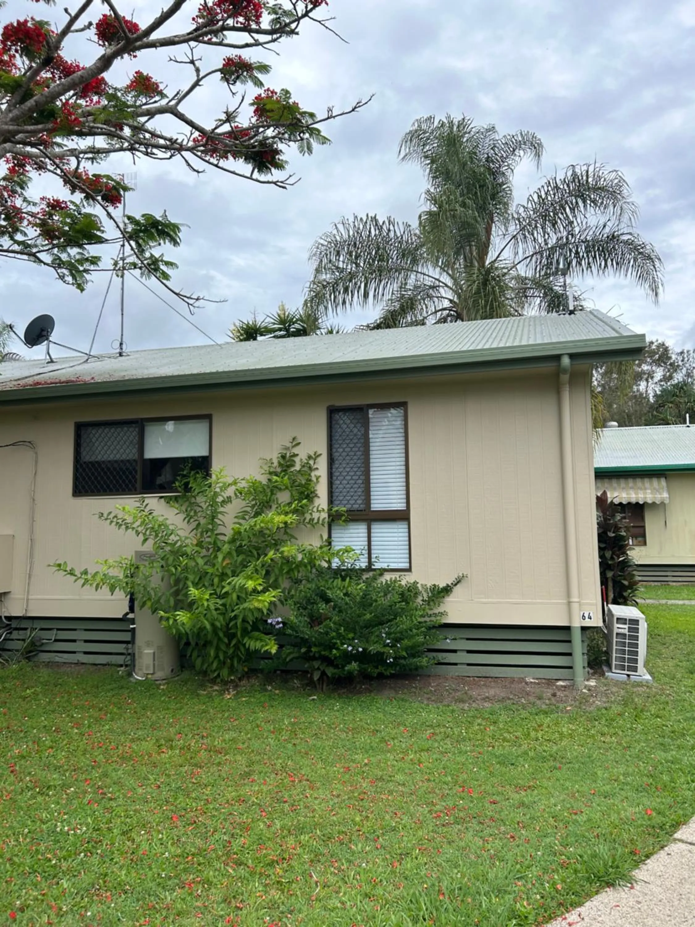 River Sands Apartments