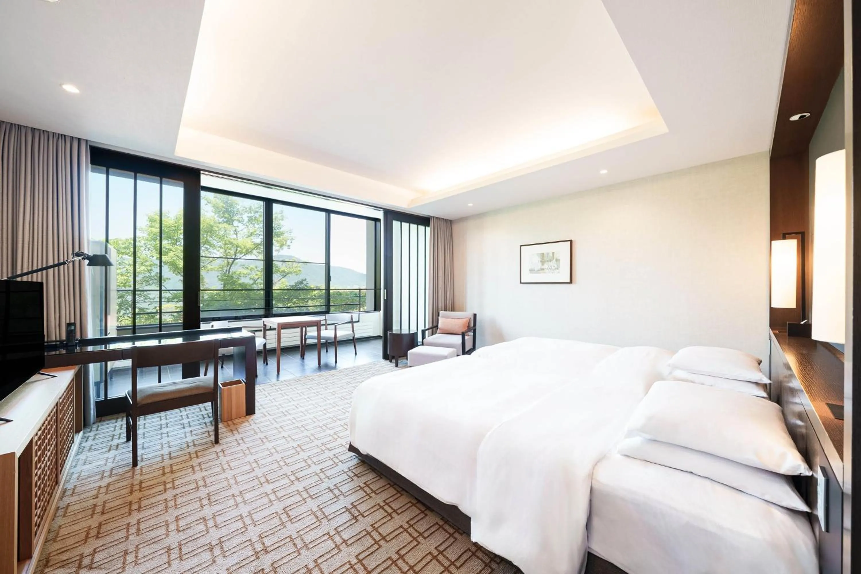 Bedroom, Bed in Hyatt Regency Hakone Resort and Spa