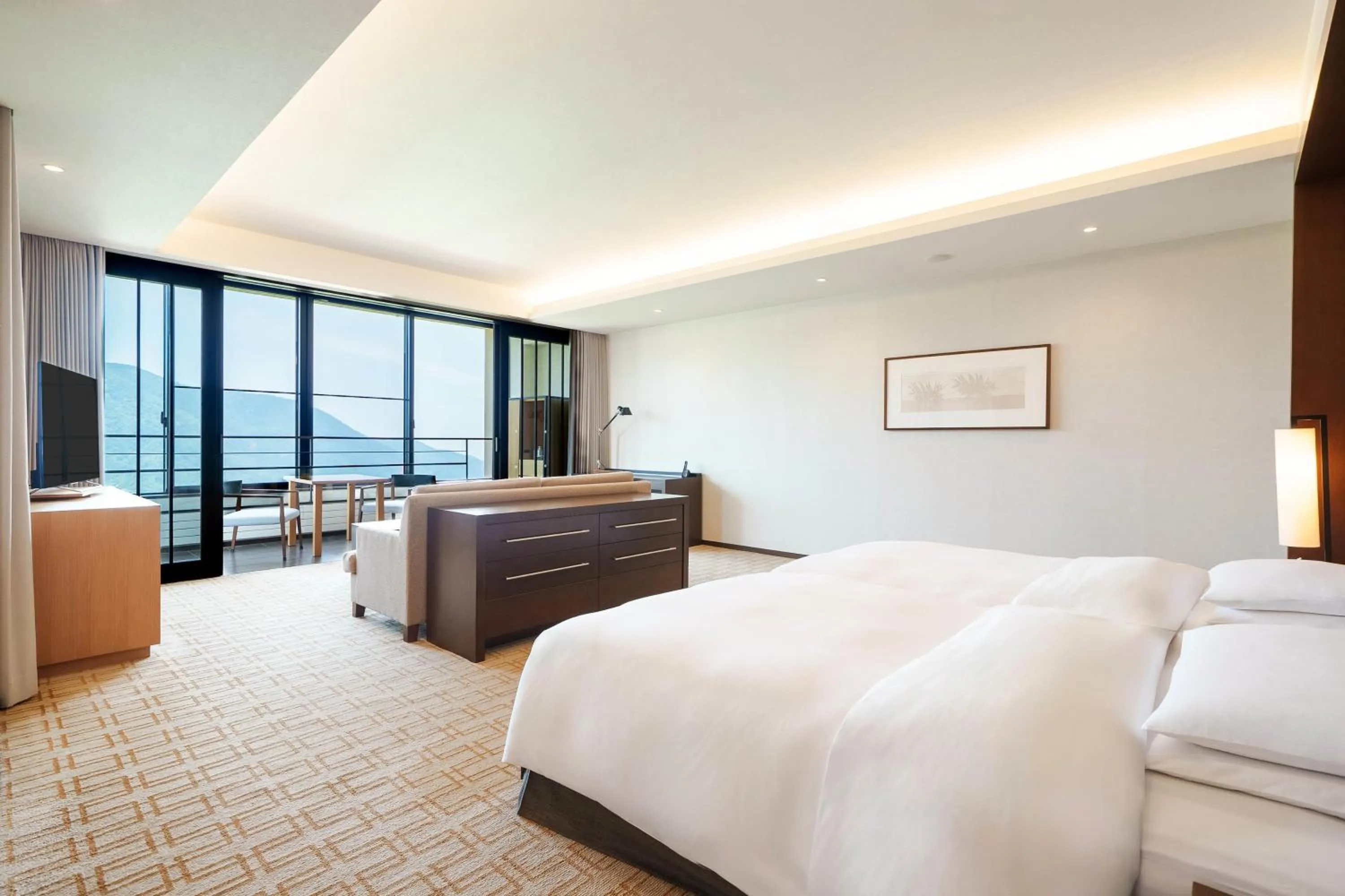 Bedroom, Bed in Hyatt Regency Hakone Resort and Spa