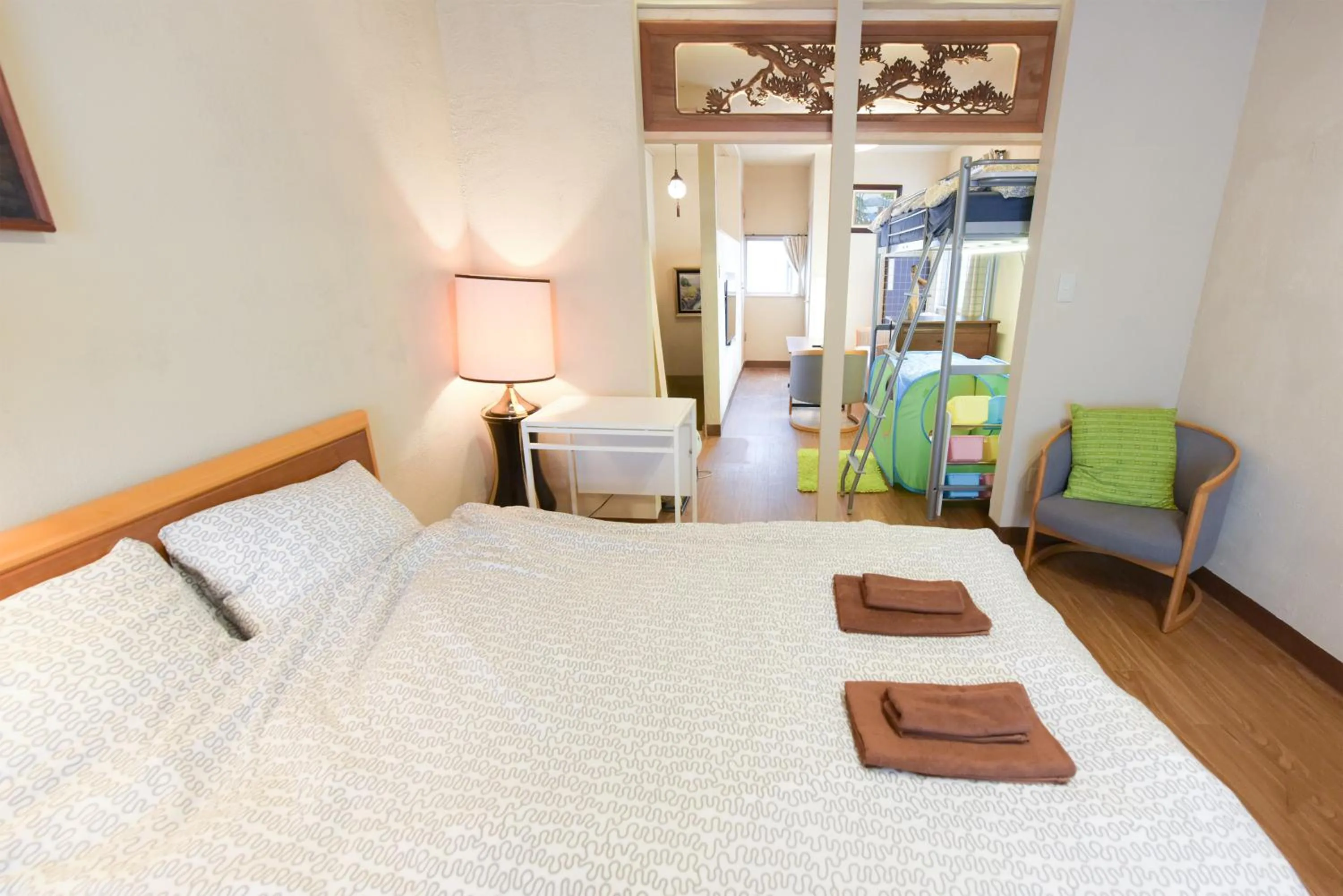 Bedroom, Bed in Yoyogi House