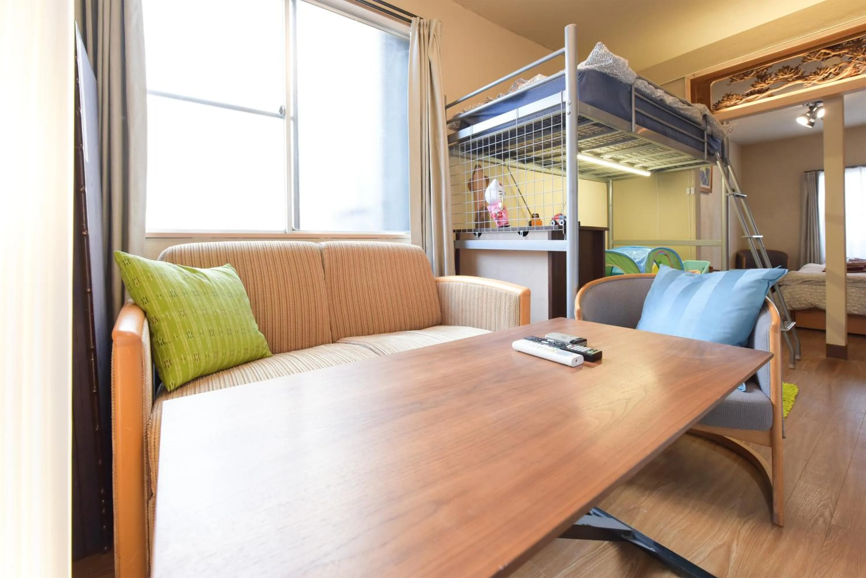 Photo of the whole room in Yoyogi House