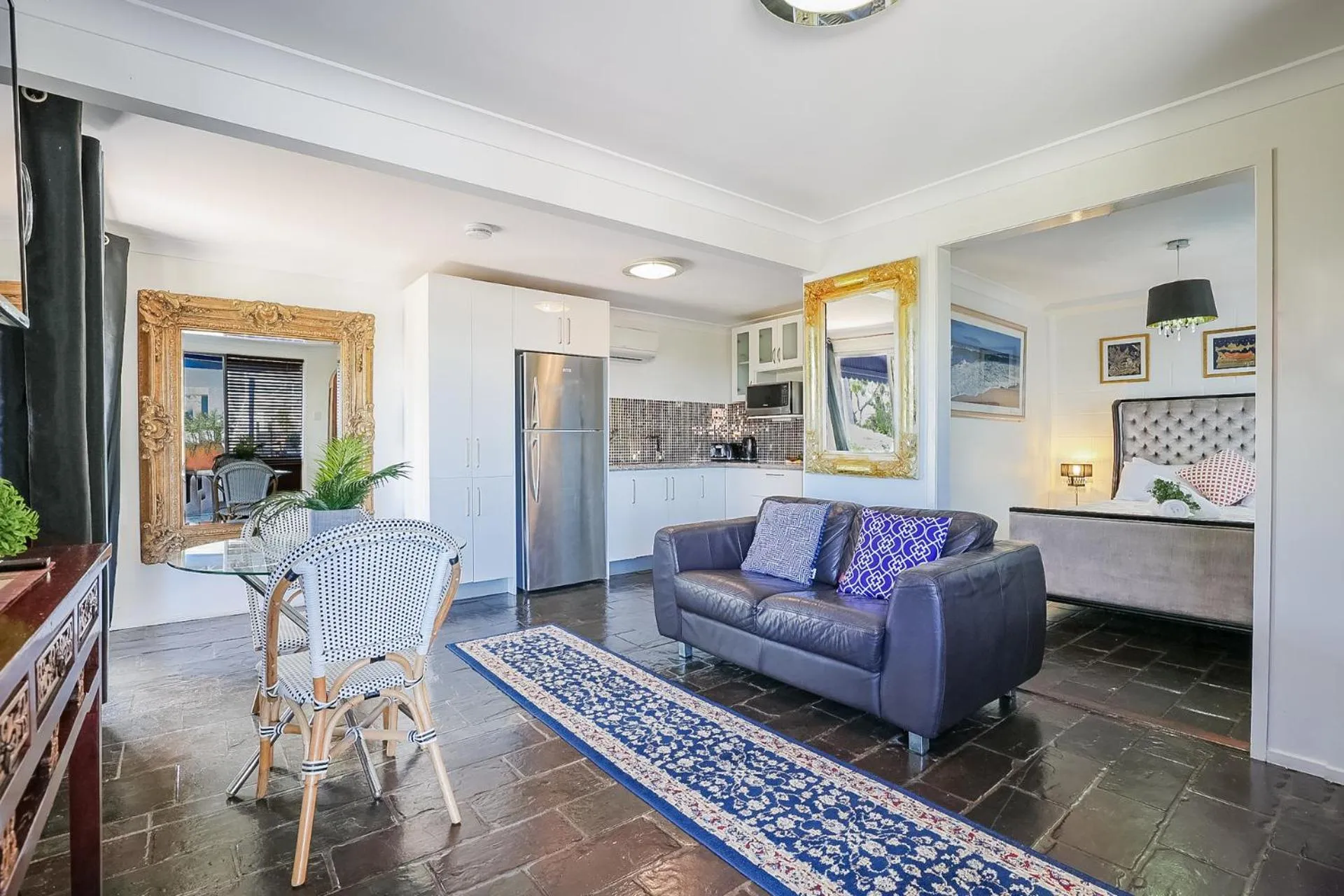 Living room in 1770 Sovereign Lodge Retreat