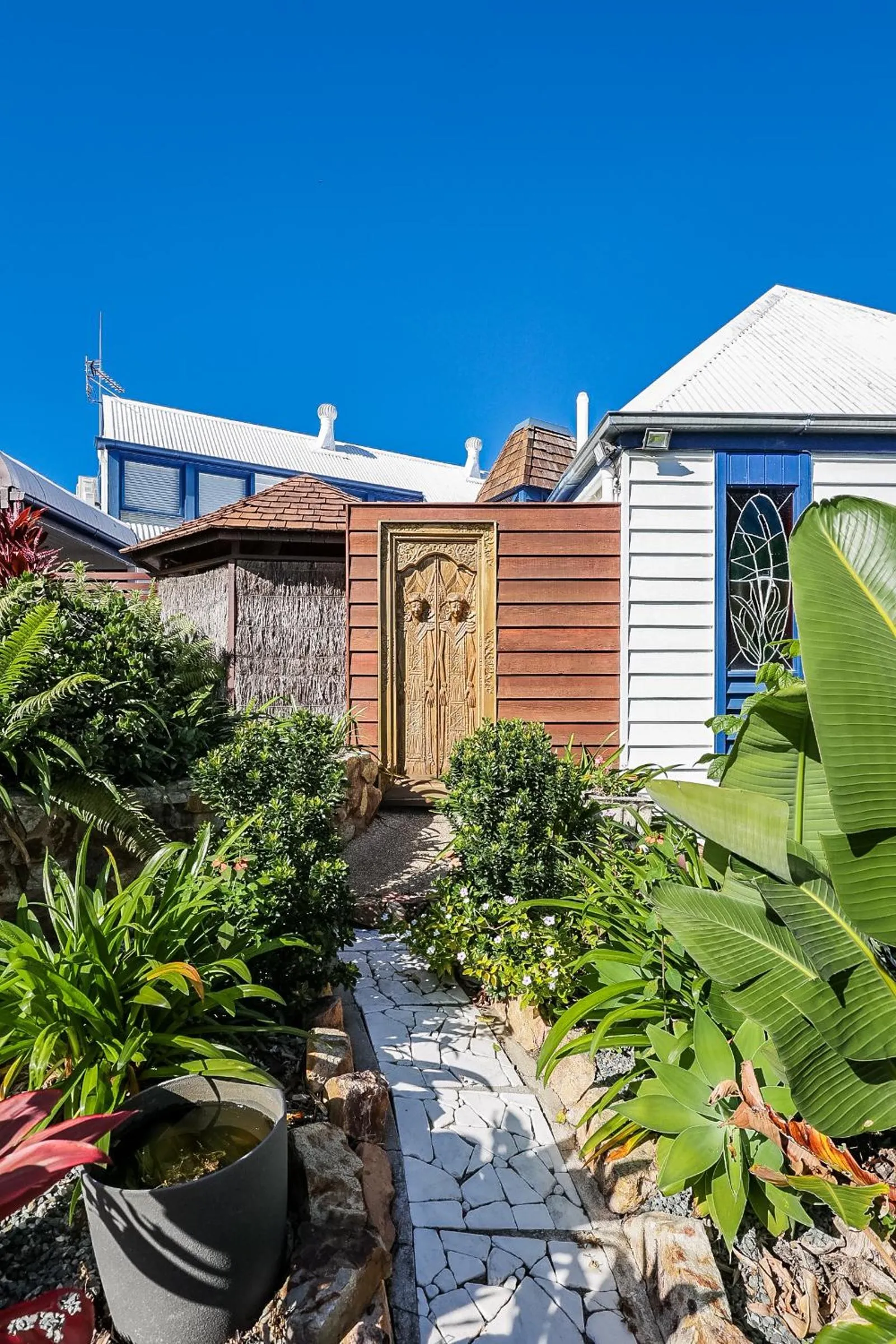 Garden in 1770 Sovereign Lodge Retreat