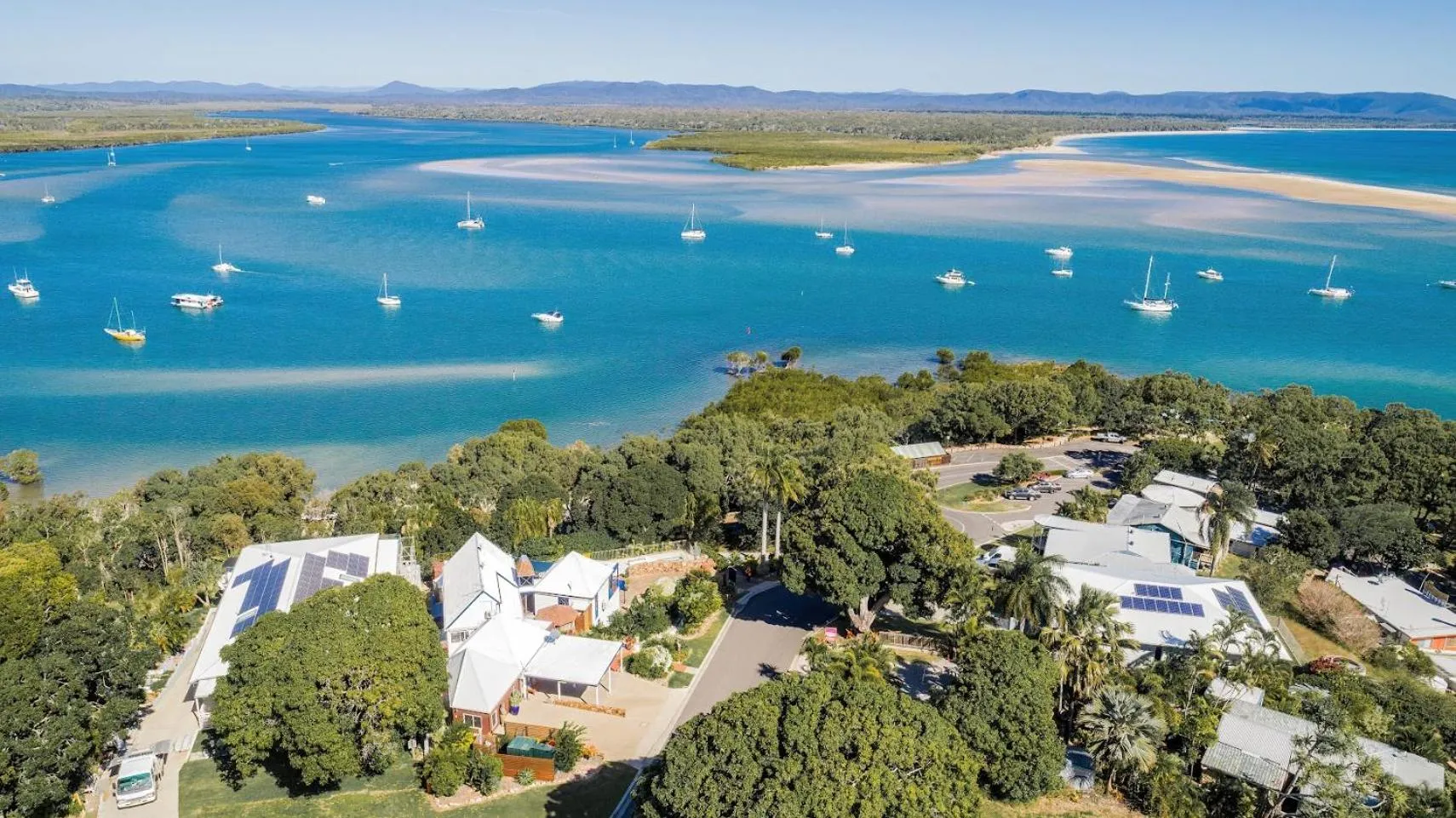 Beach in 1770 Sovereign Lodge Retreat