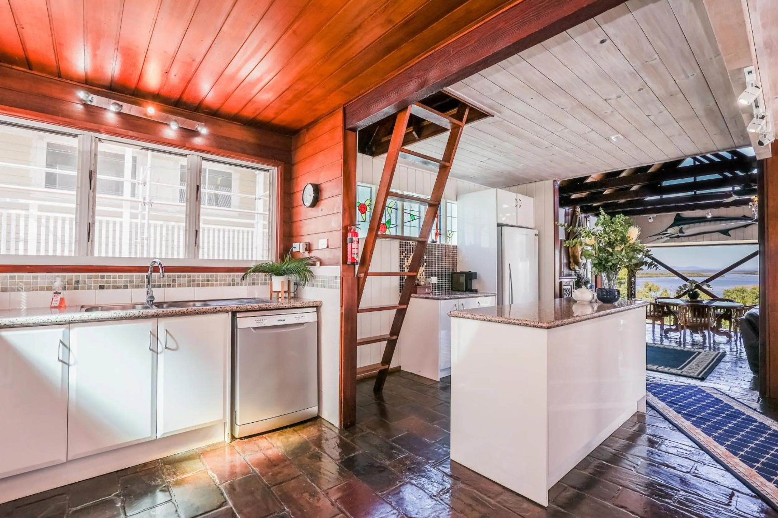 kitchen in 1770 Sovereign Lodge Retreat