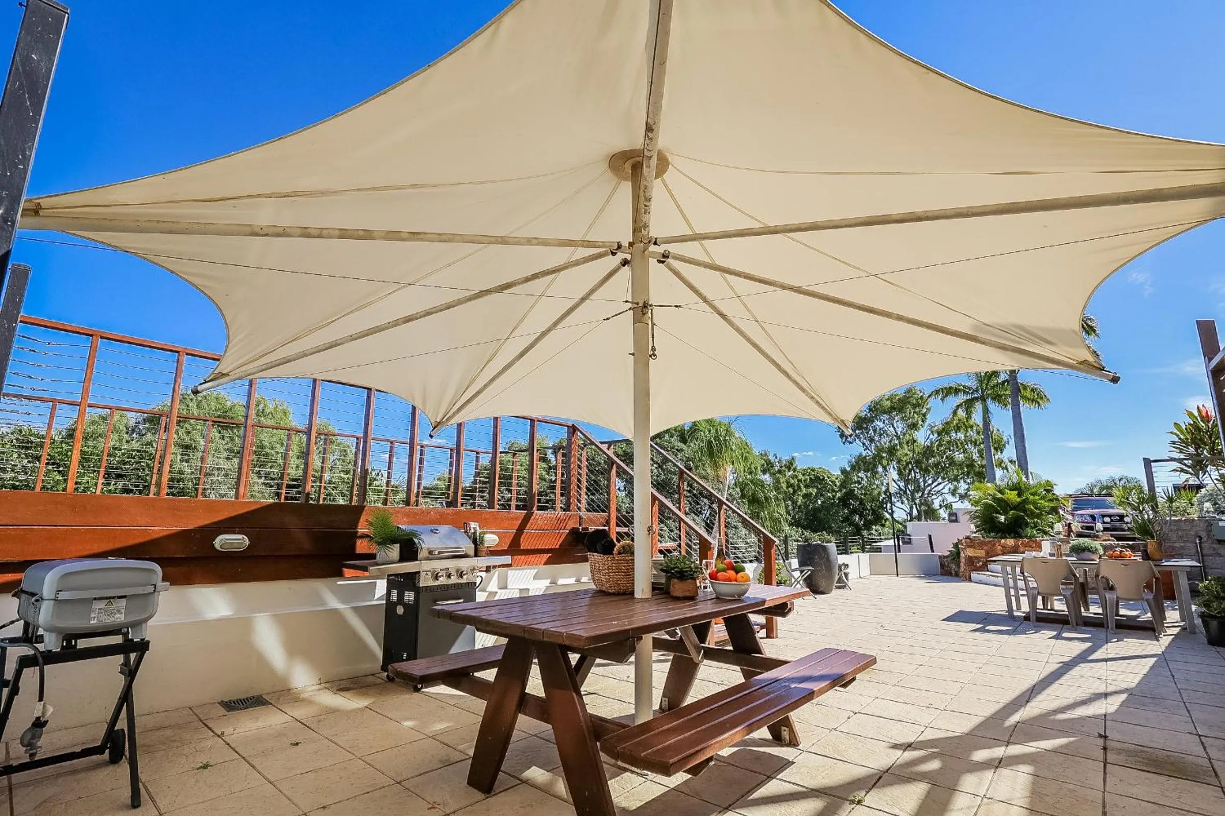 BBQ facilities in 1770 Sovereign Lodge Retreat