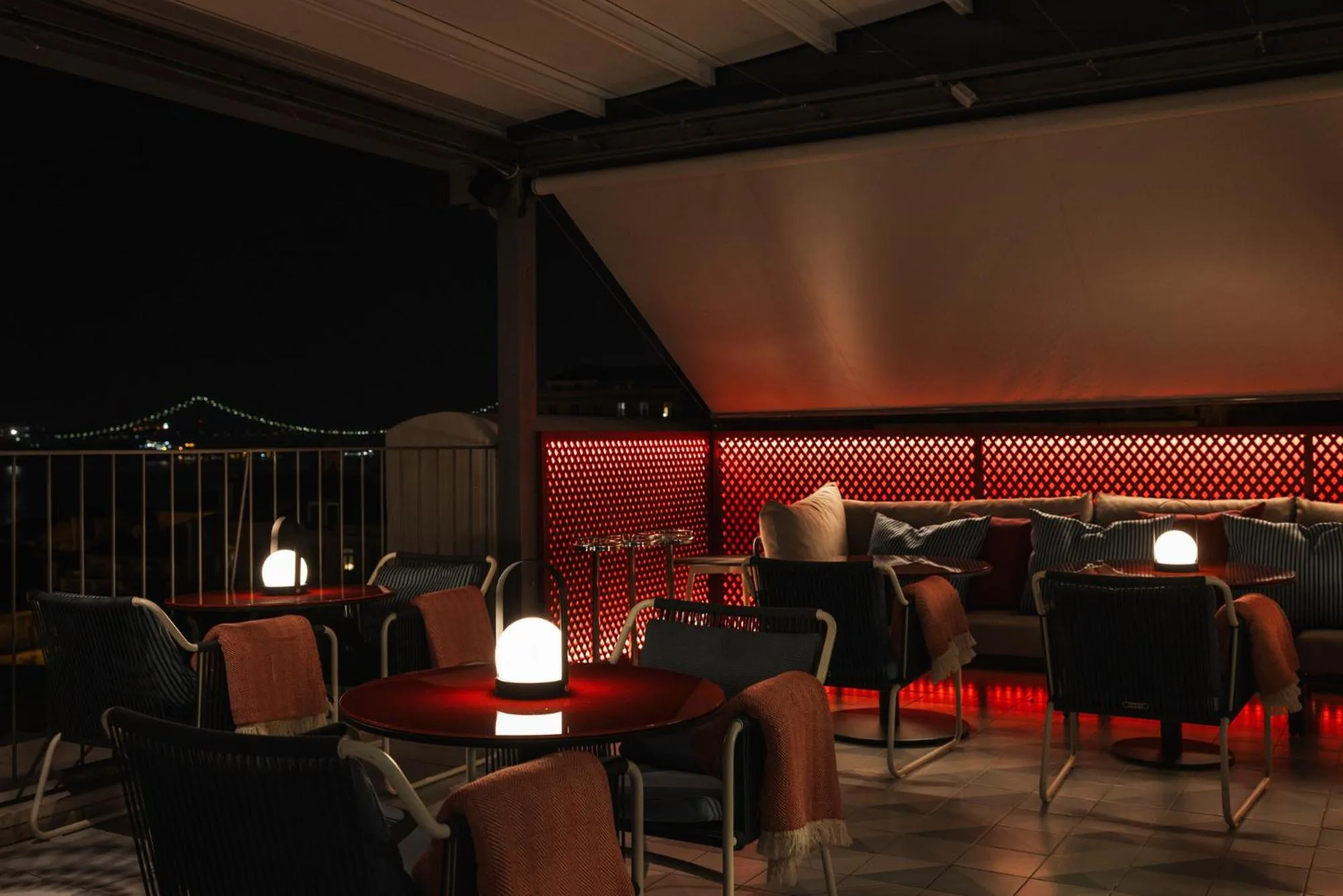 Night in Bairro Alto Hotel