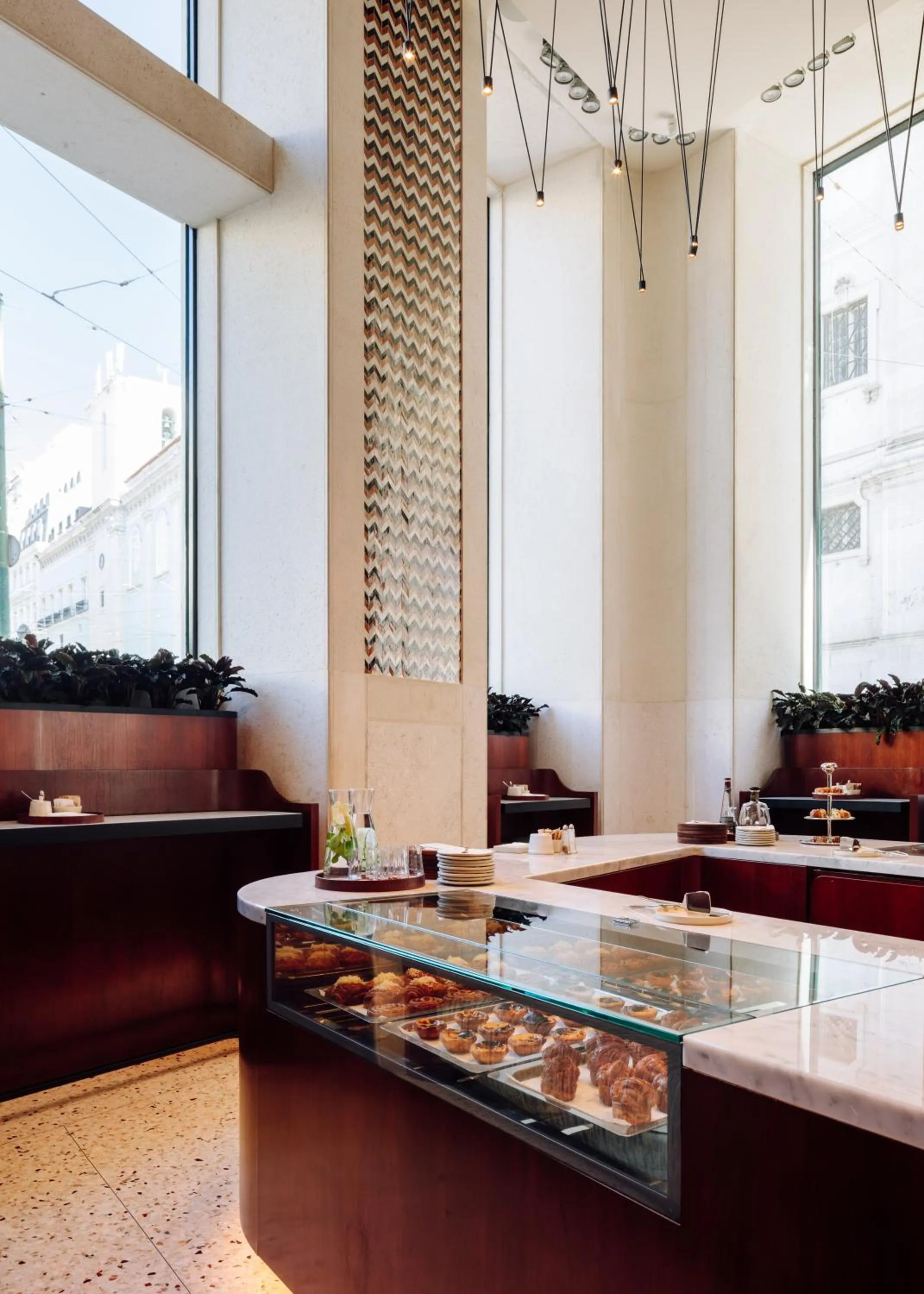 Restaurant/places to eat in Bairro Alto Hotel