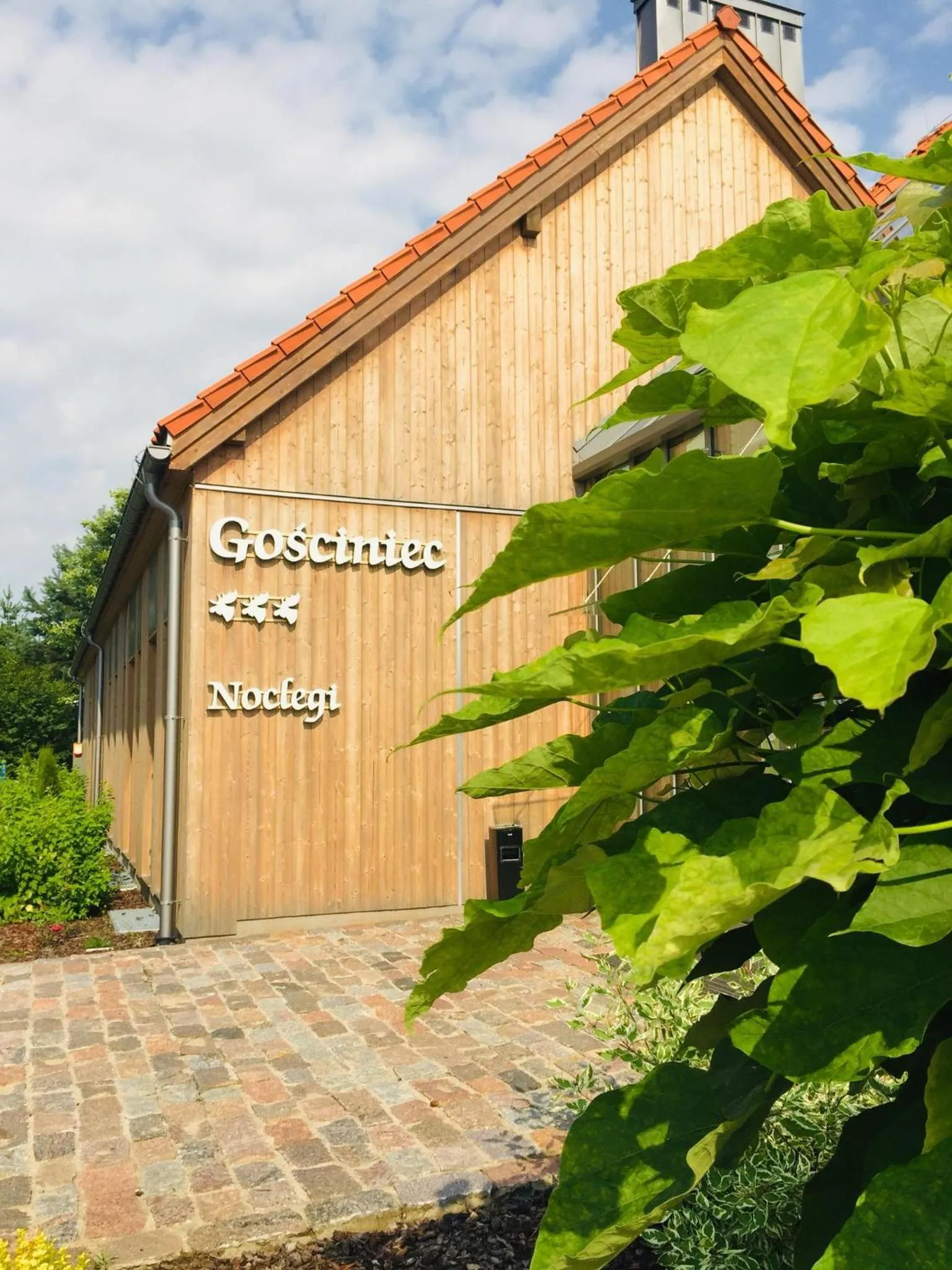 Property building in Gościniec Folwark Nadawki