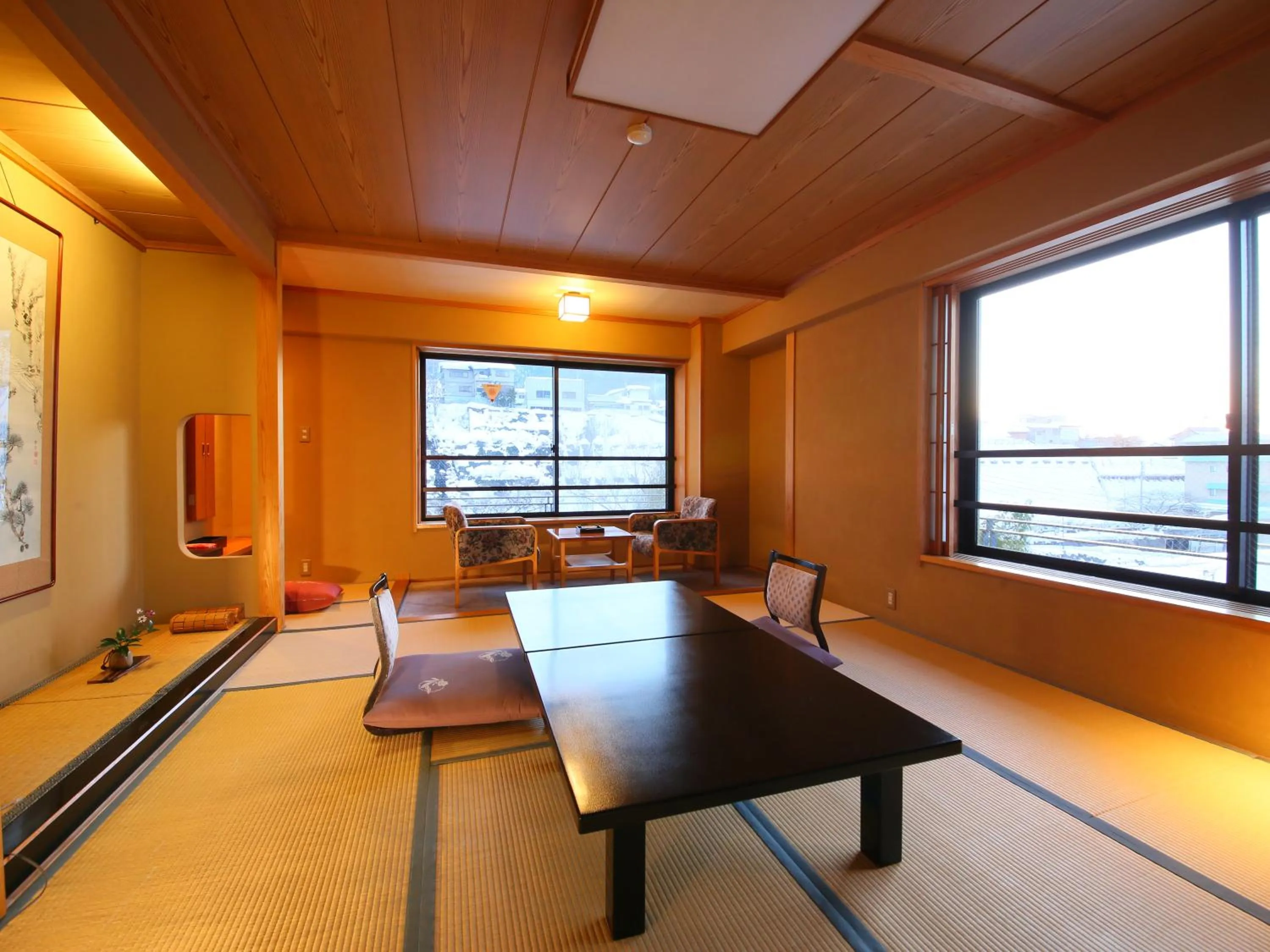 Photo of the whole room in Shibu Hotel