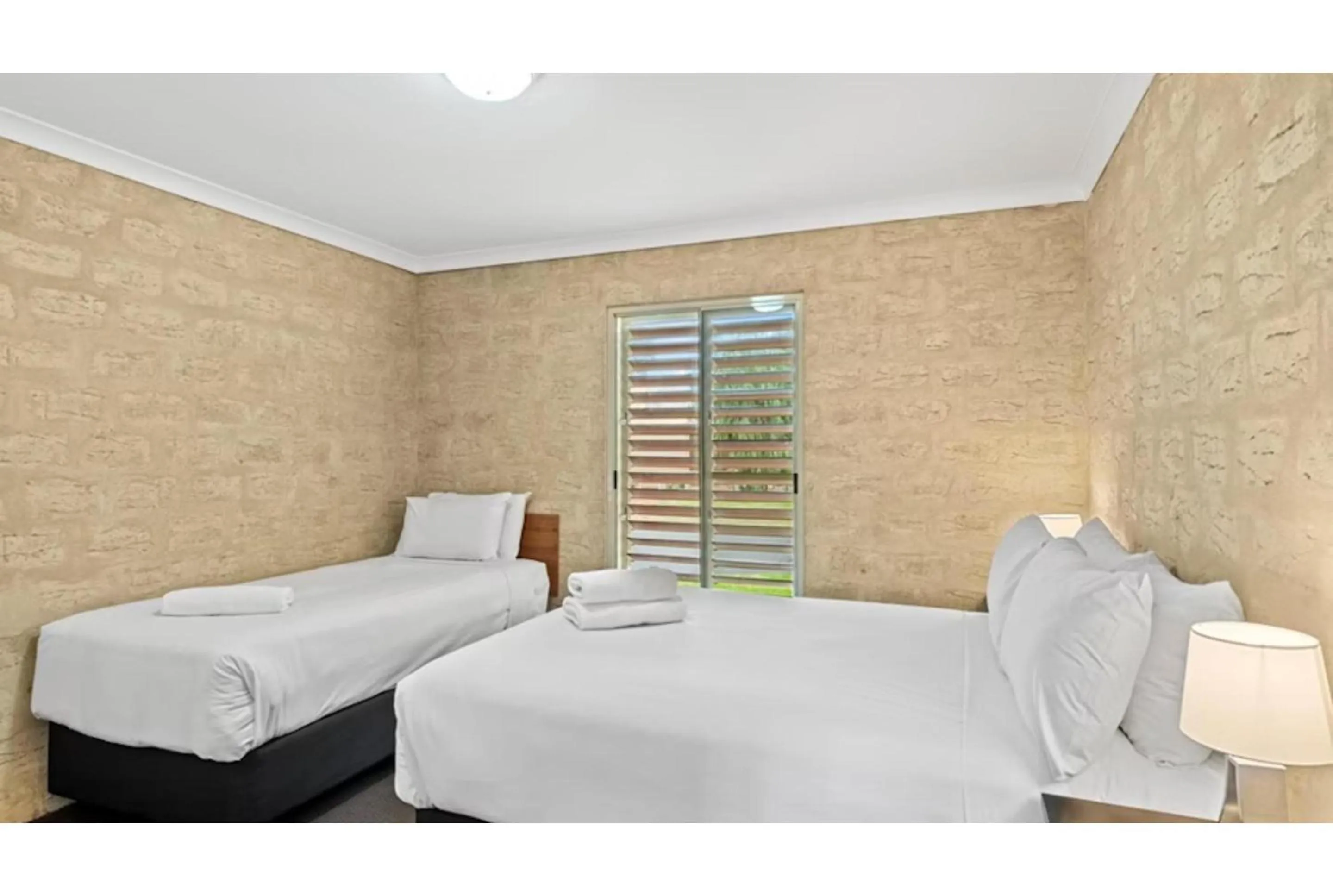 Bedroom, Bed in Discovery Parks - Bunbury Foreshore