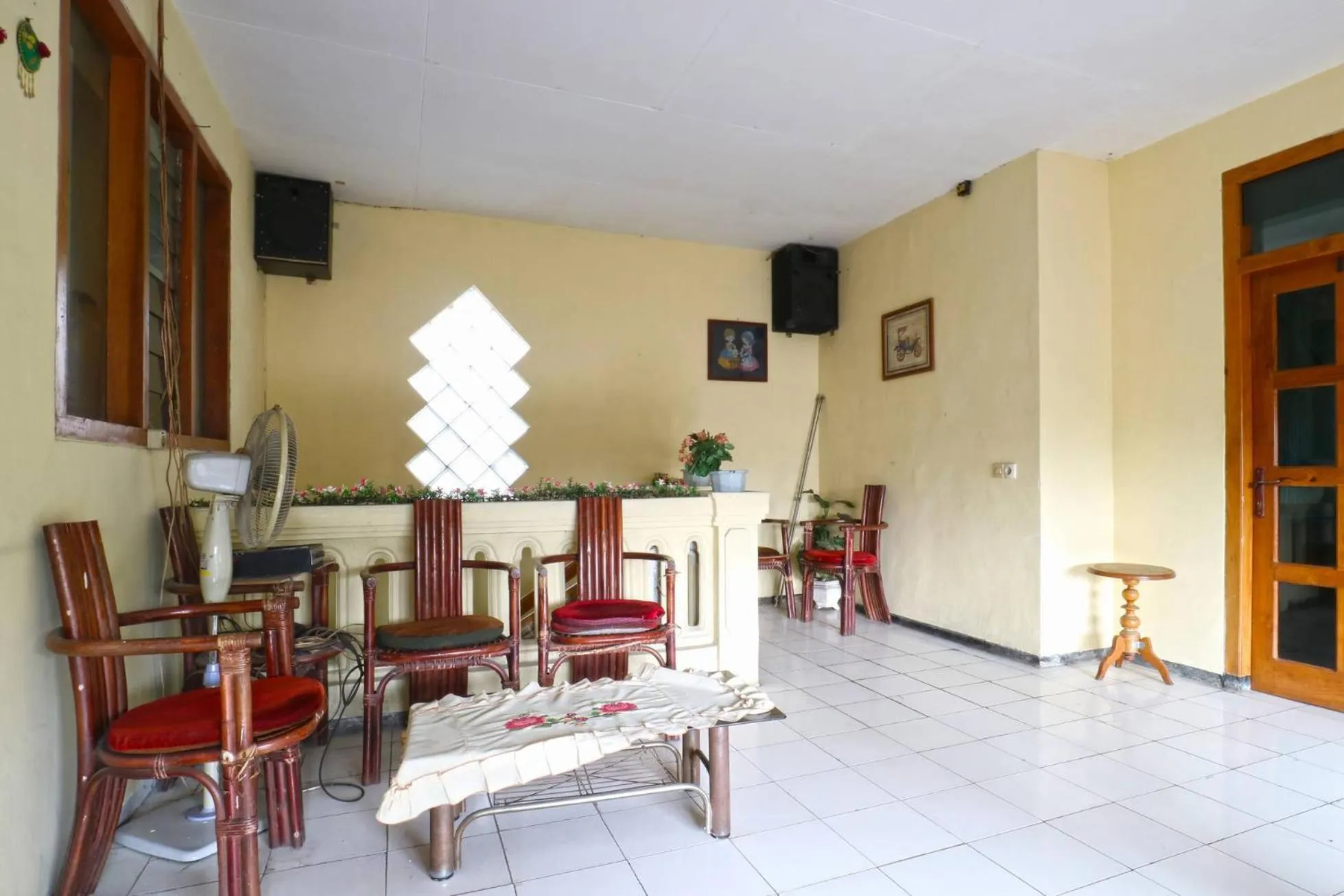 Seating area in Hotel Setia Budi