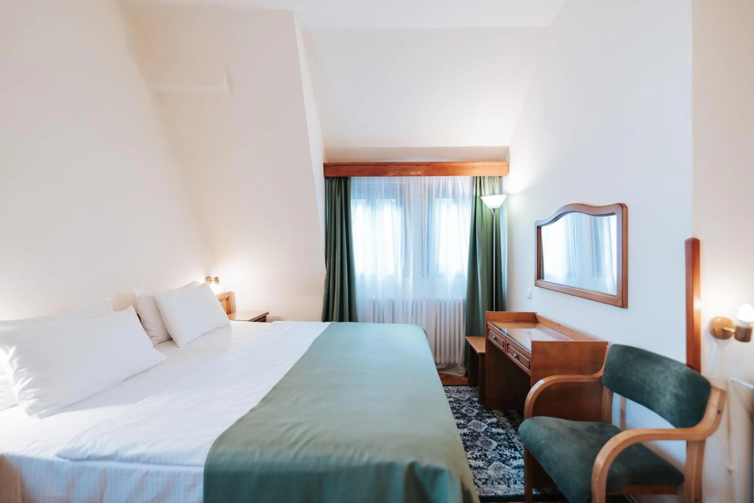 TV and multimedia, Bed in Vila Camelia