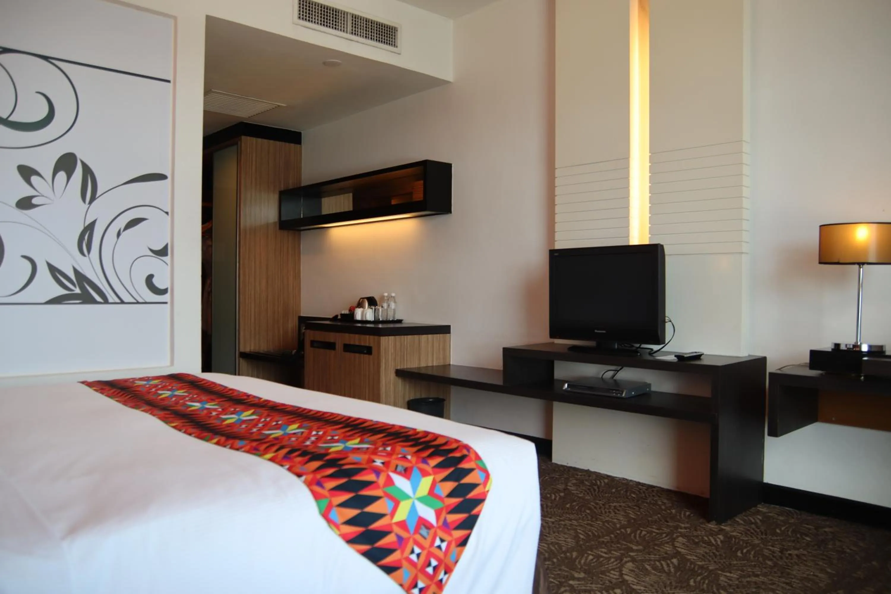 Bed in The Klagan Hotel