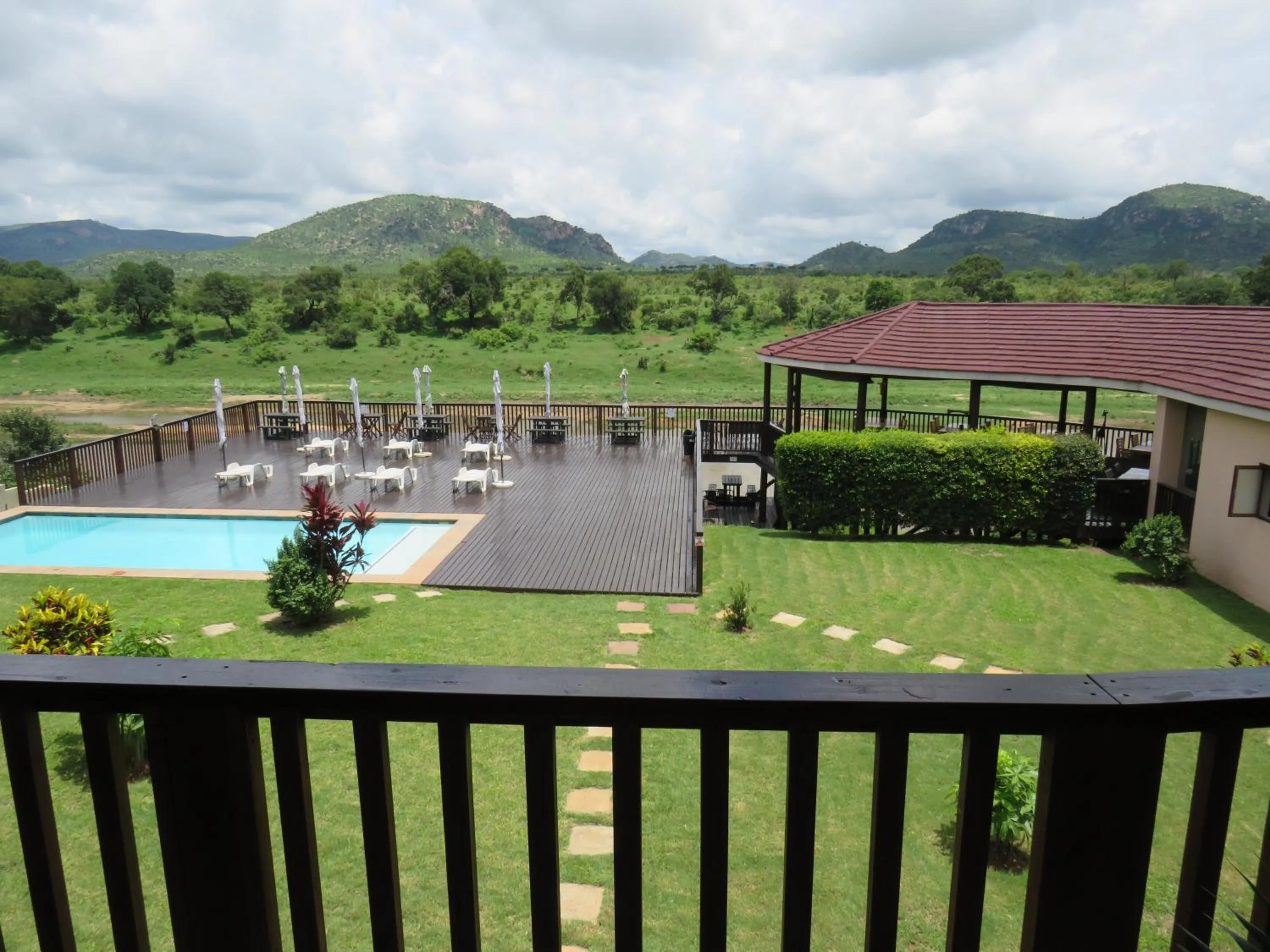 Garden view in Riverview Inn