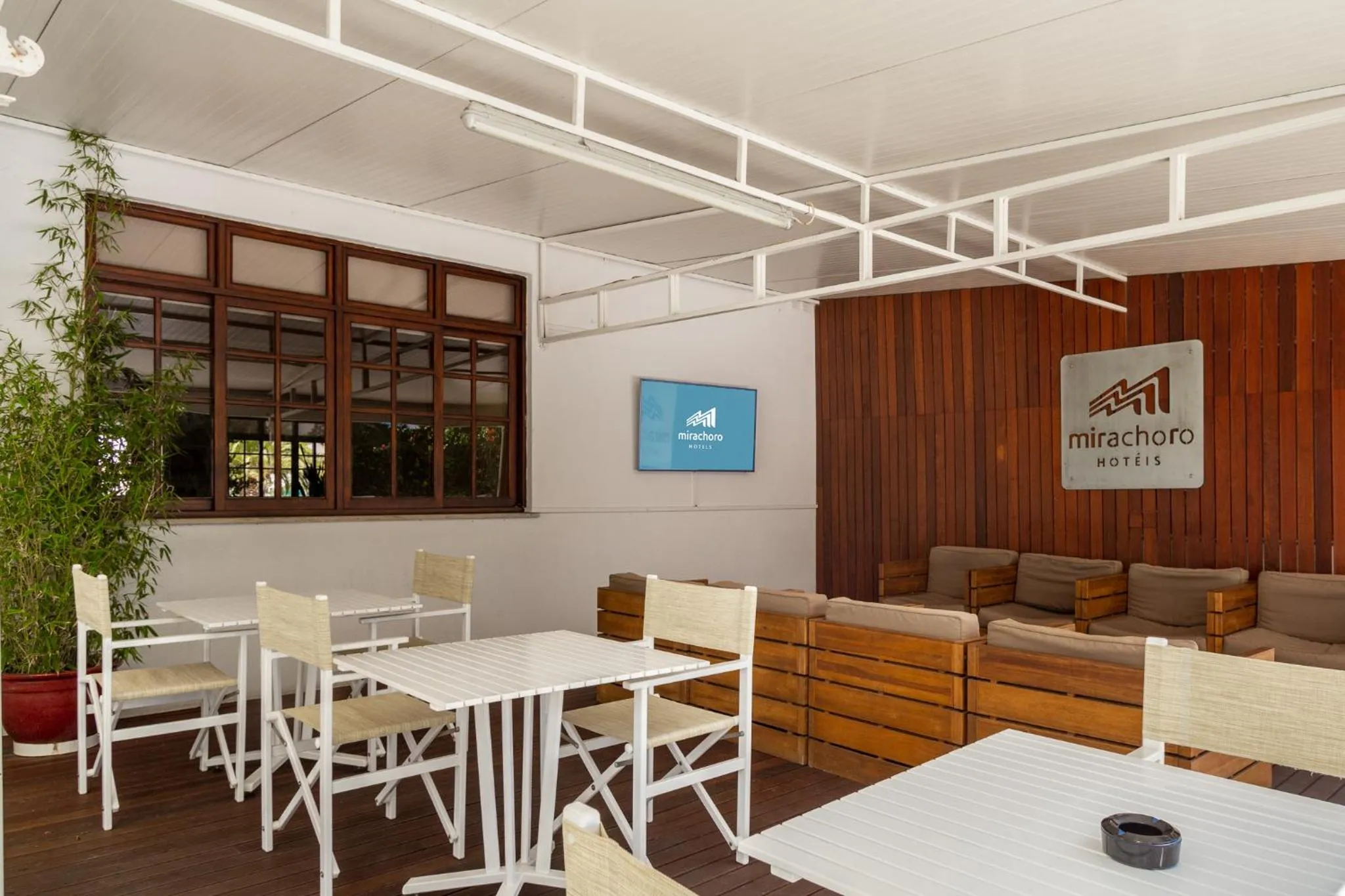 Lounge or bar in Mirachoro Praia da Rocha