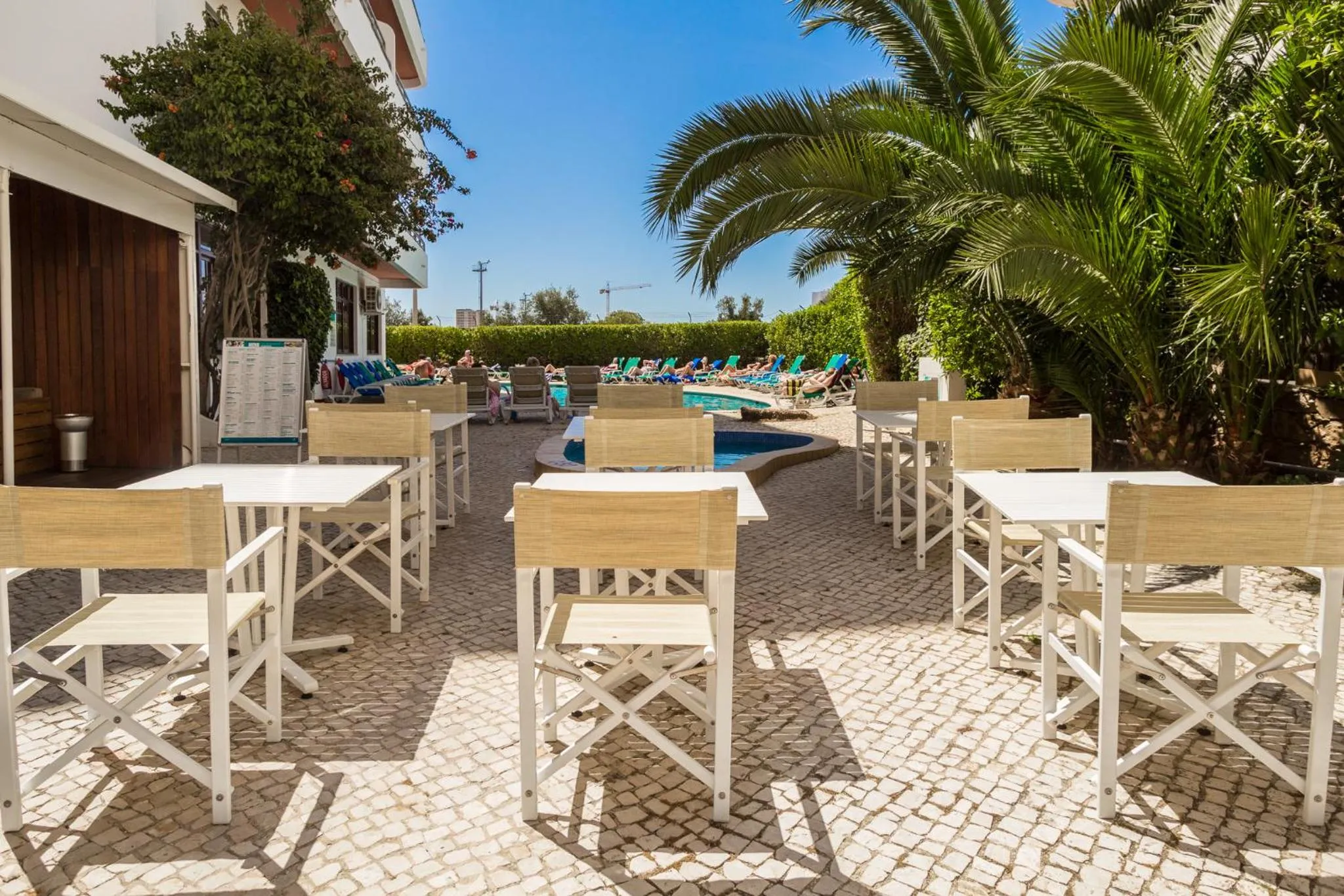 Food and drinks in Mirachoro Praia da Rocha