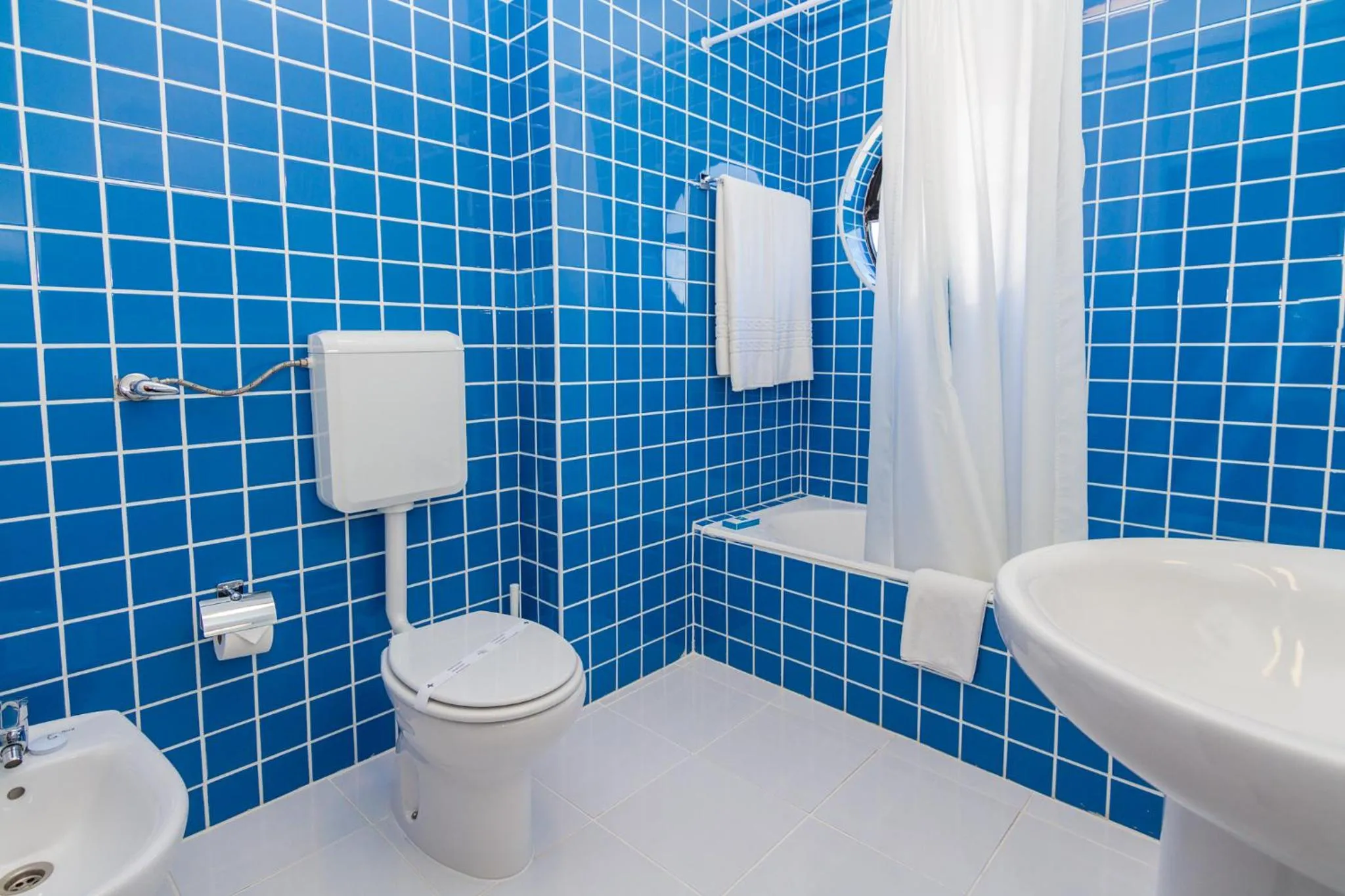 Shower in Mirachoro Praia da Rocha