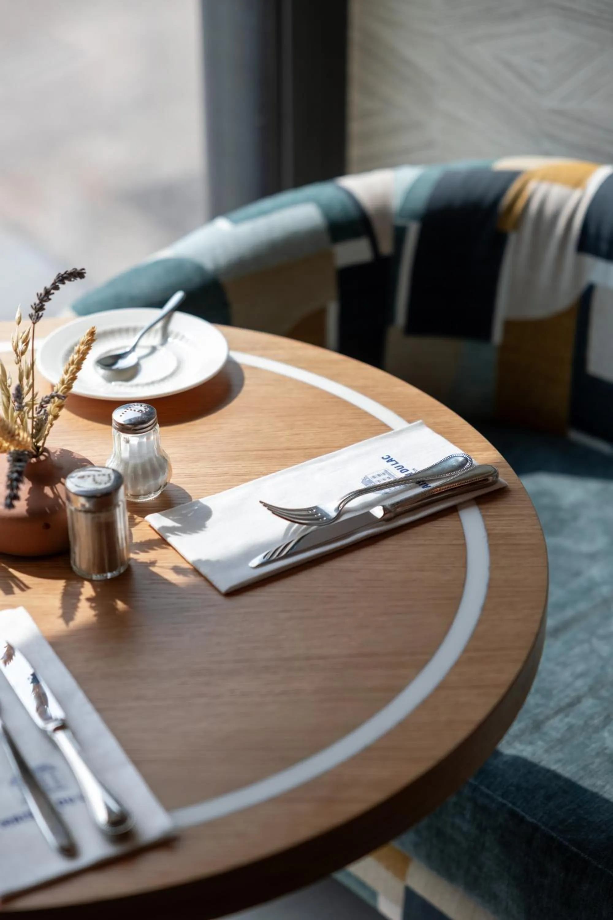 Restaurant/places to eat in Maison du Lac Boutique Hôtel