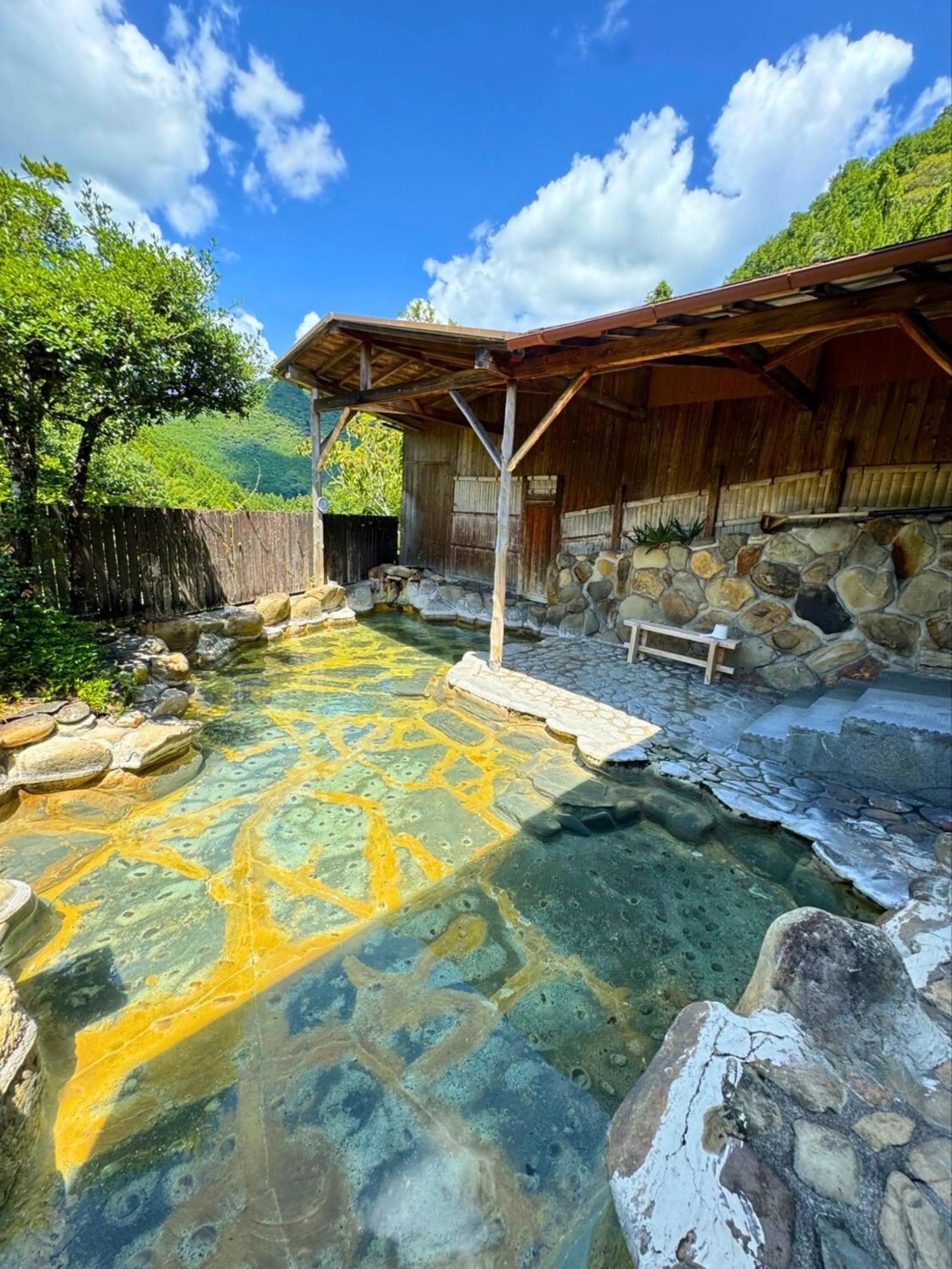 Open Air Bath in Yunominesou