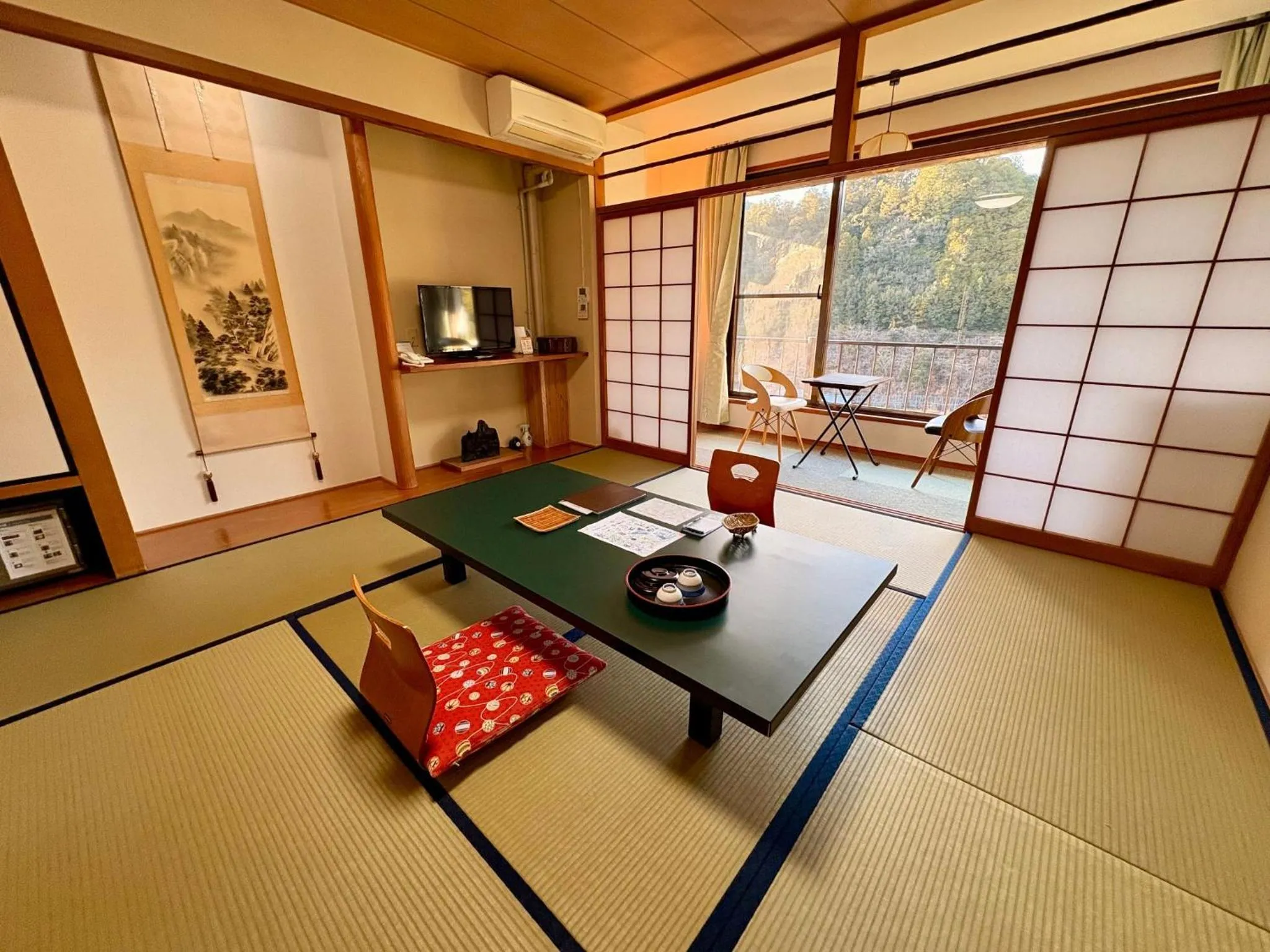Photo of the whole room, Bed in Yunominesou