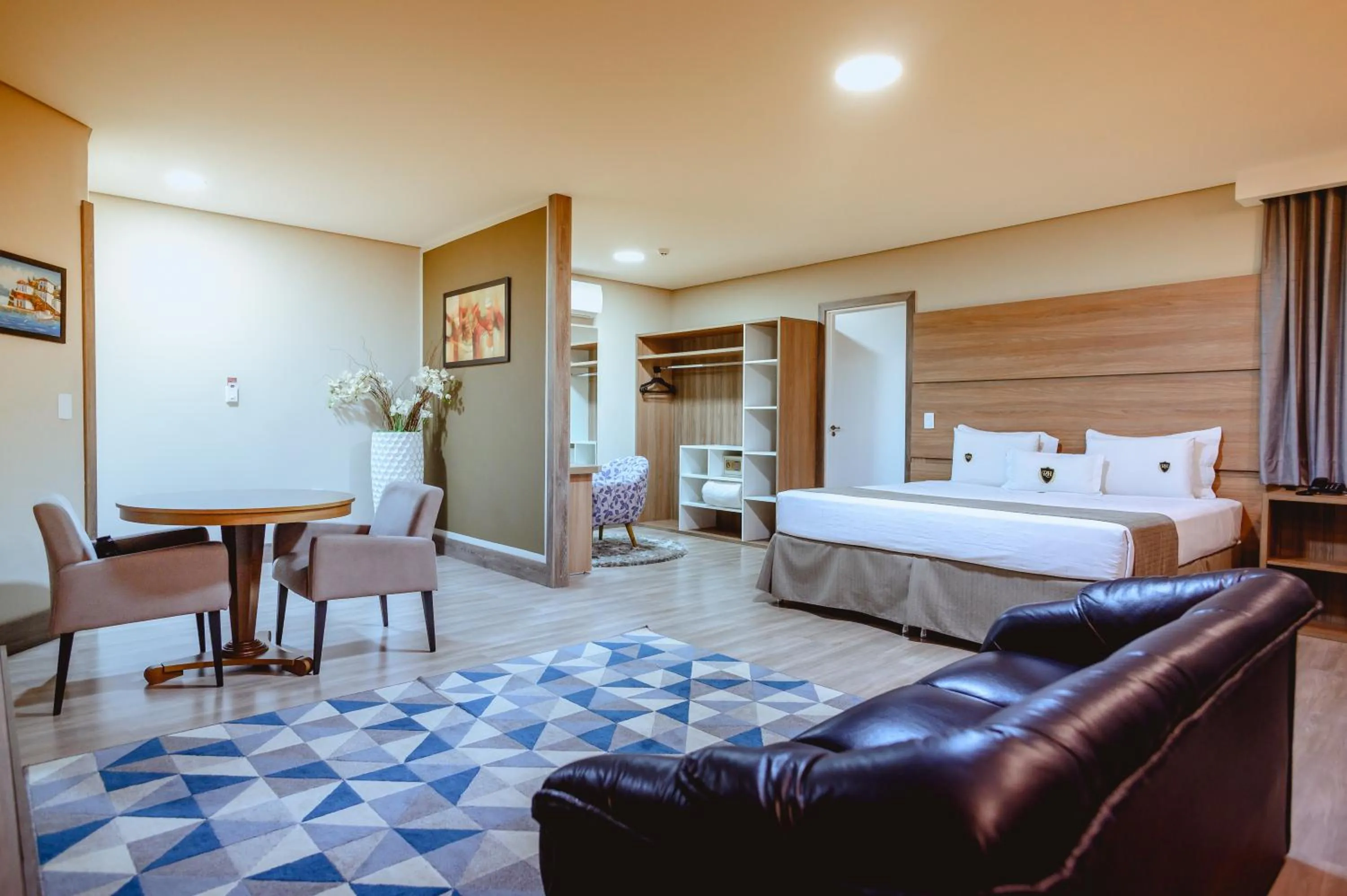 Bed in Riellis Center Hotel