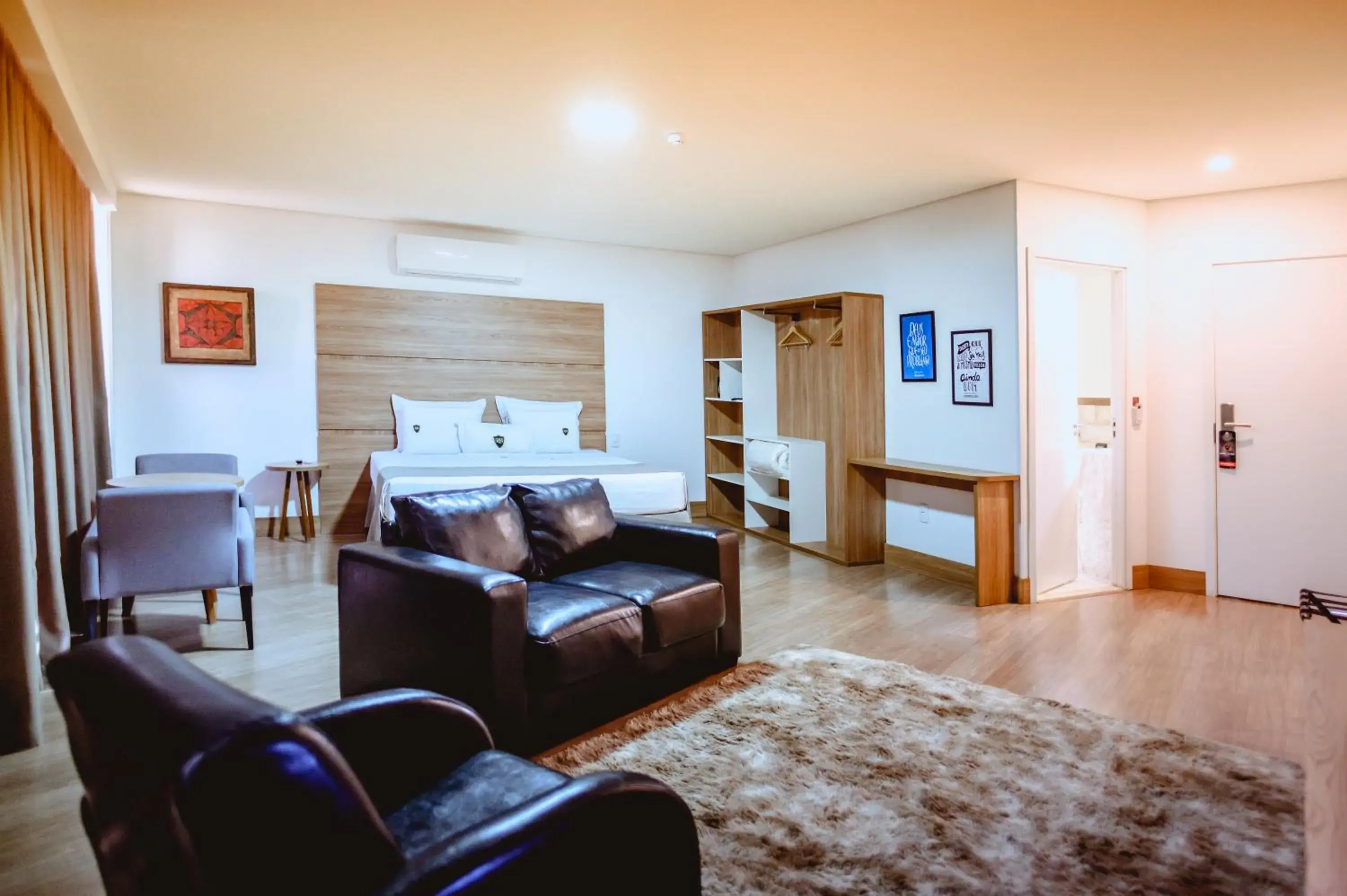 King Suite with Spa Bath - single occupancy in Riellis Center Hotel King Suite with Spa Bath - single occupancy in Riellis Center Hotel