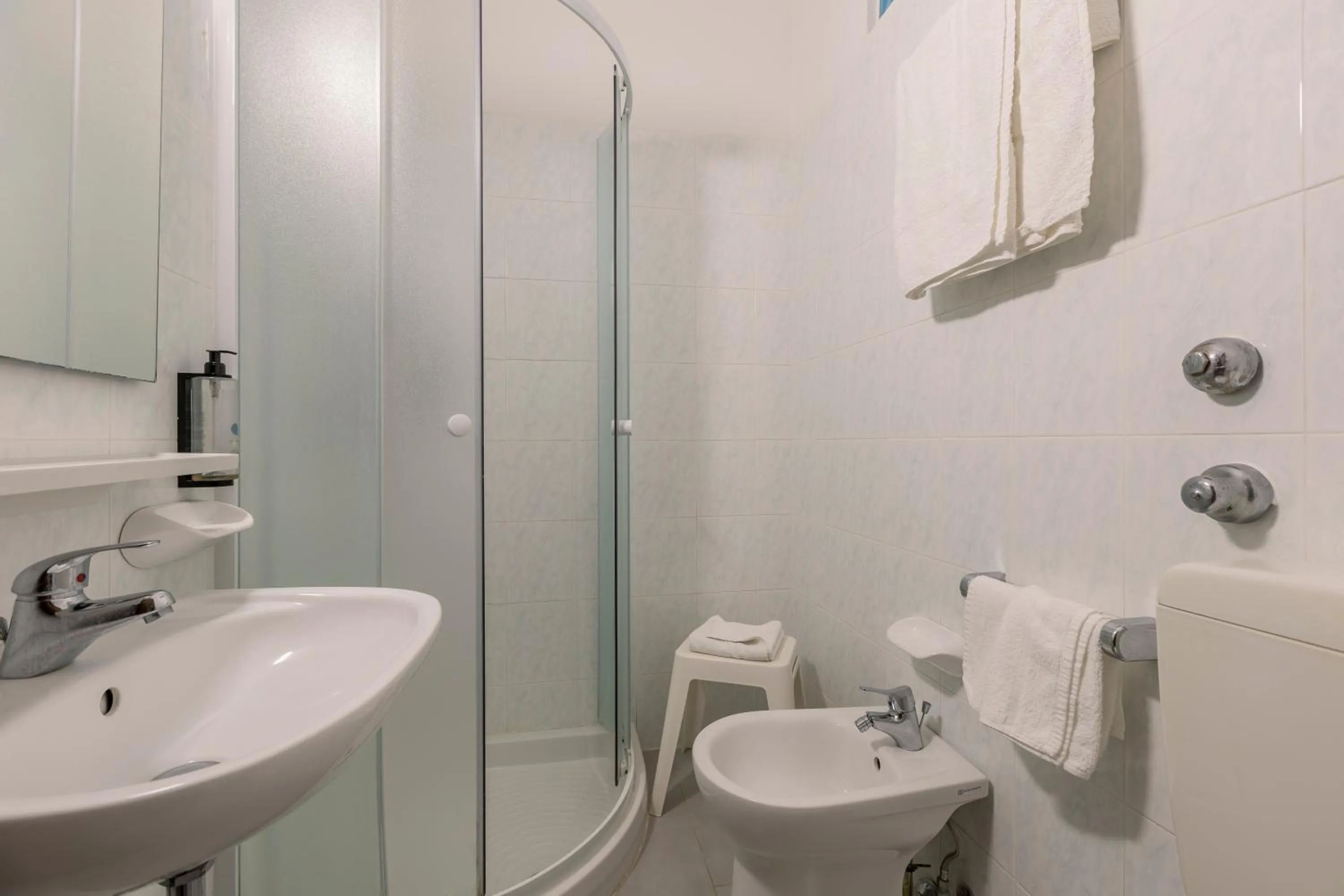 Shower in Hotel Centrale