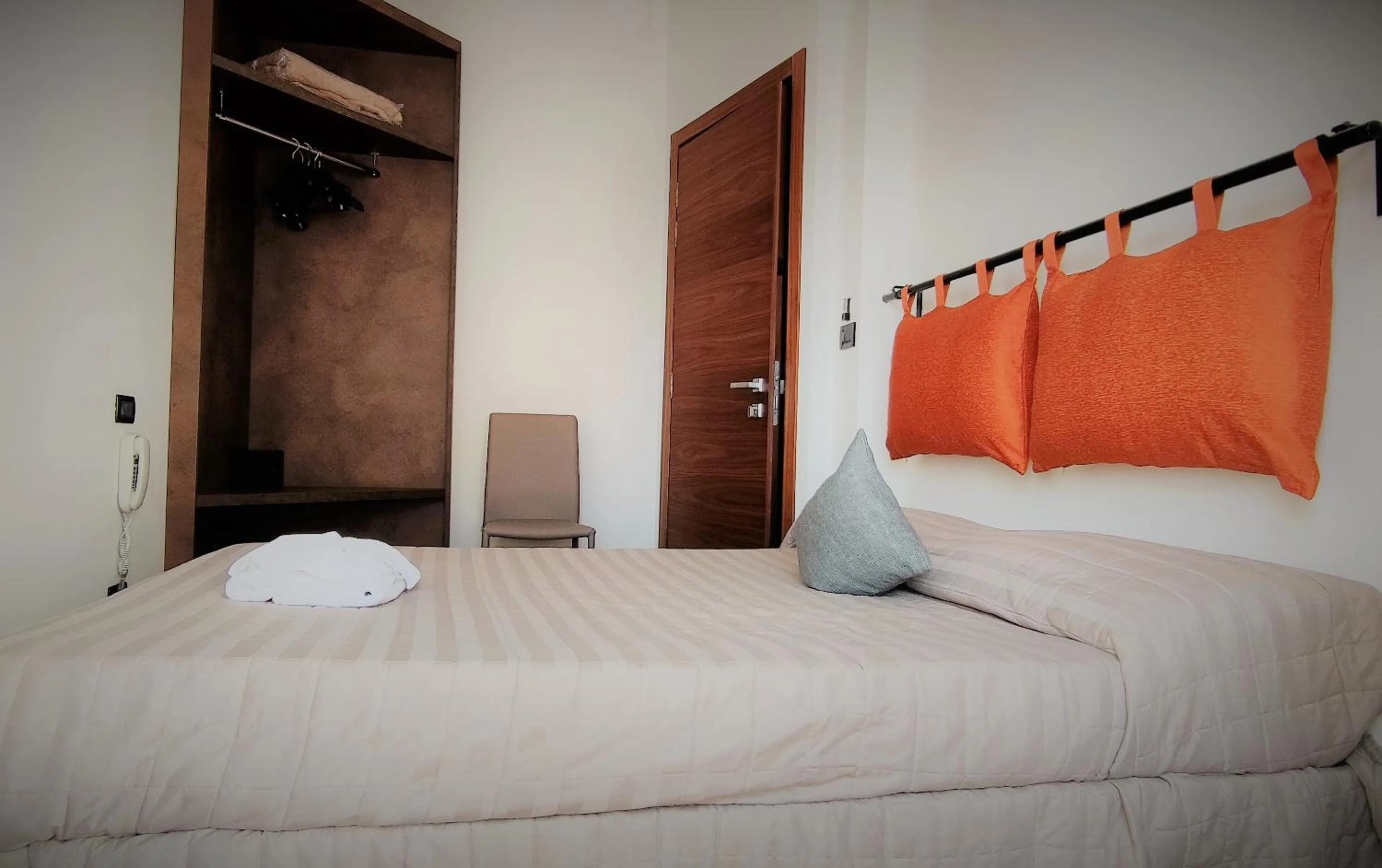 Photo of the whole room in Hotel Centrale