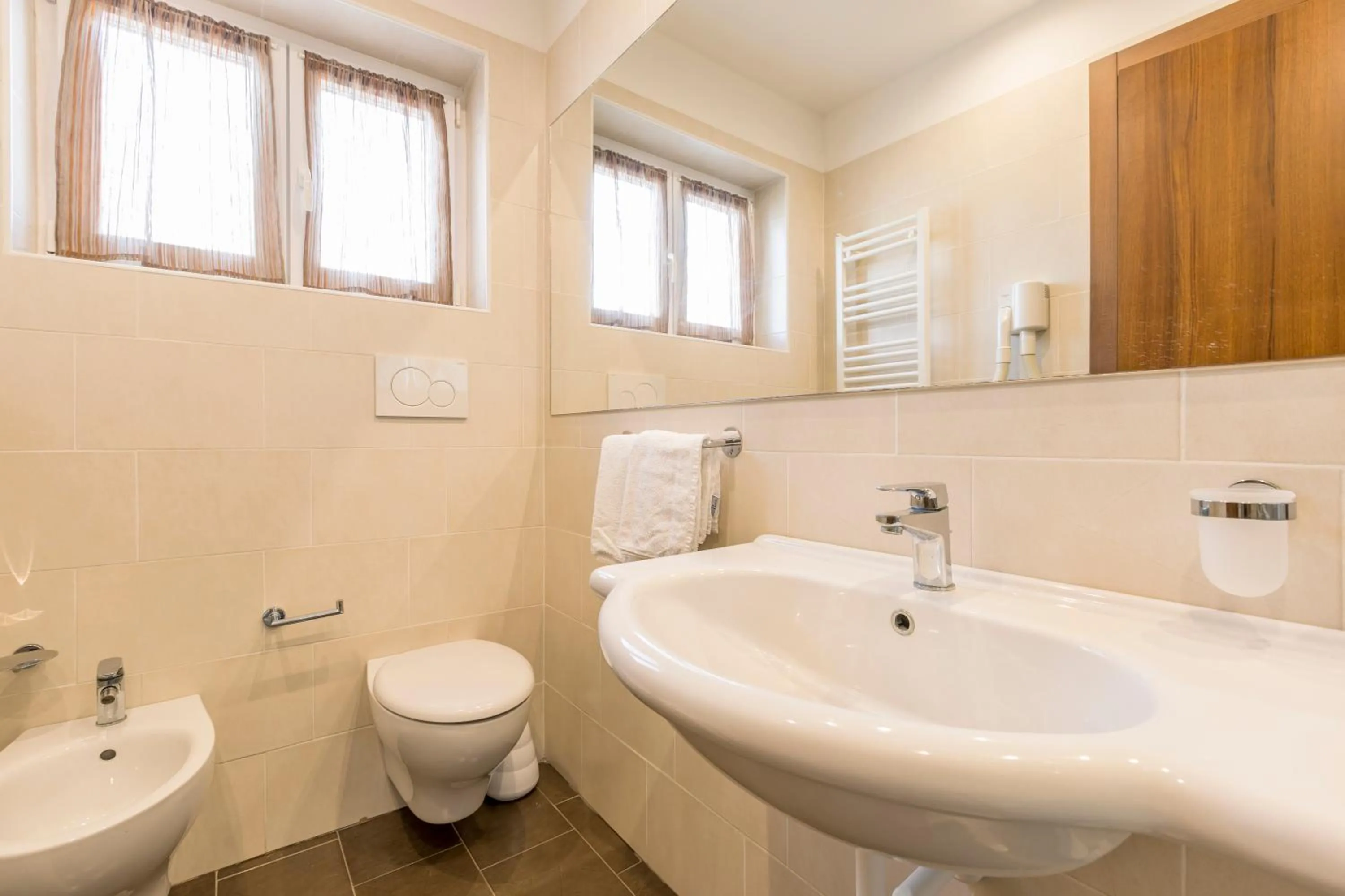 Toilet in Hotel Centrale