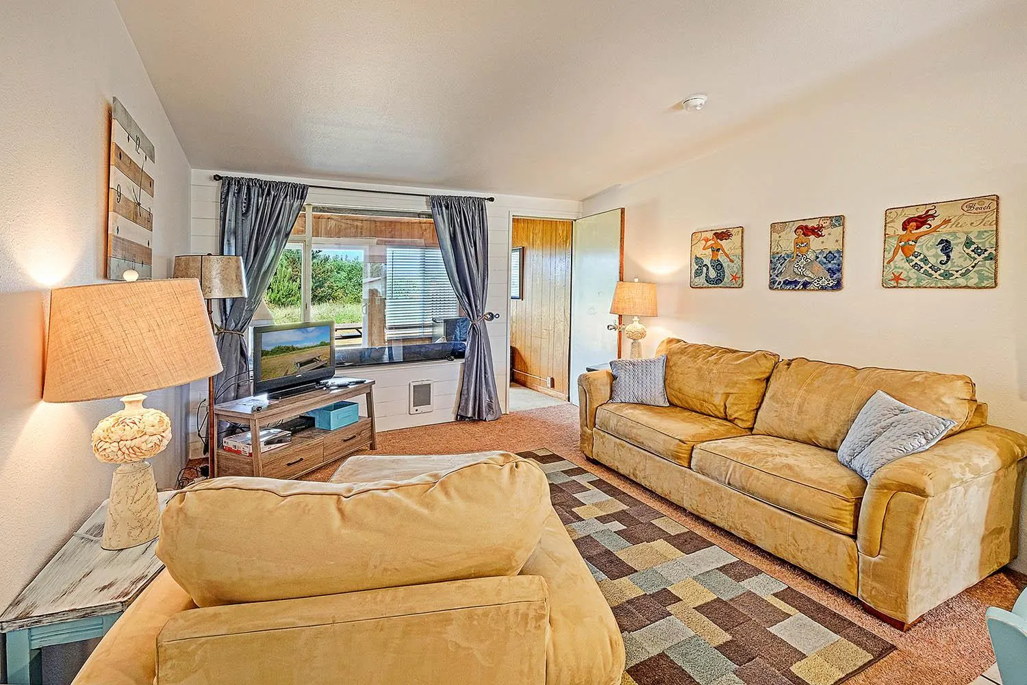 Living room in Shine On Condo