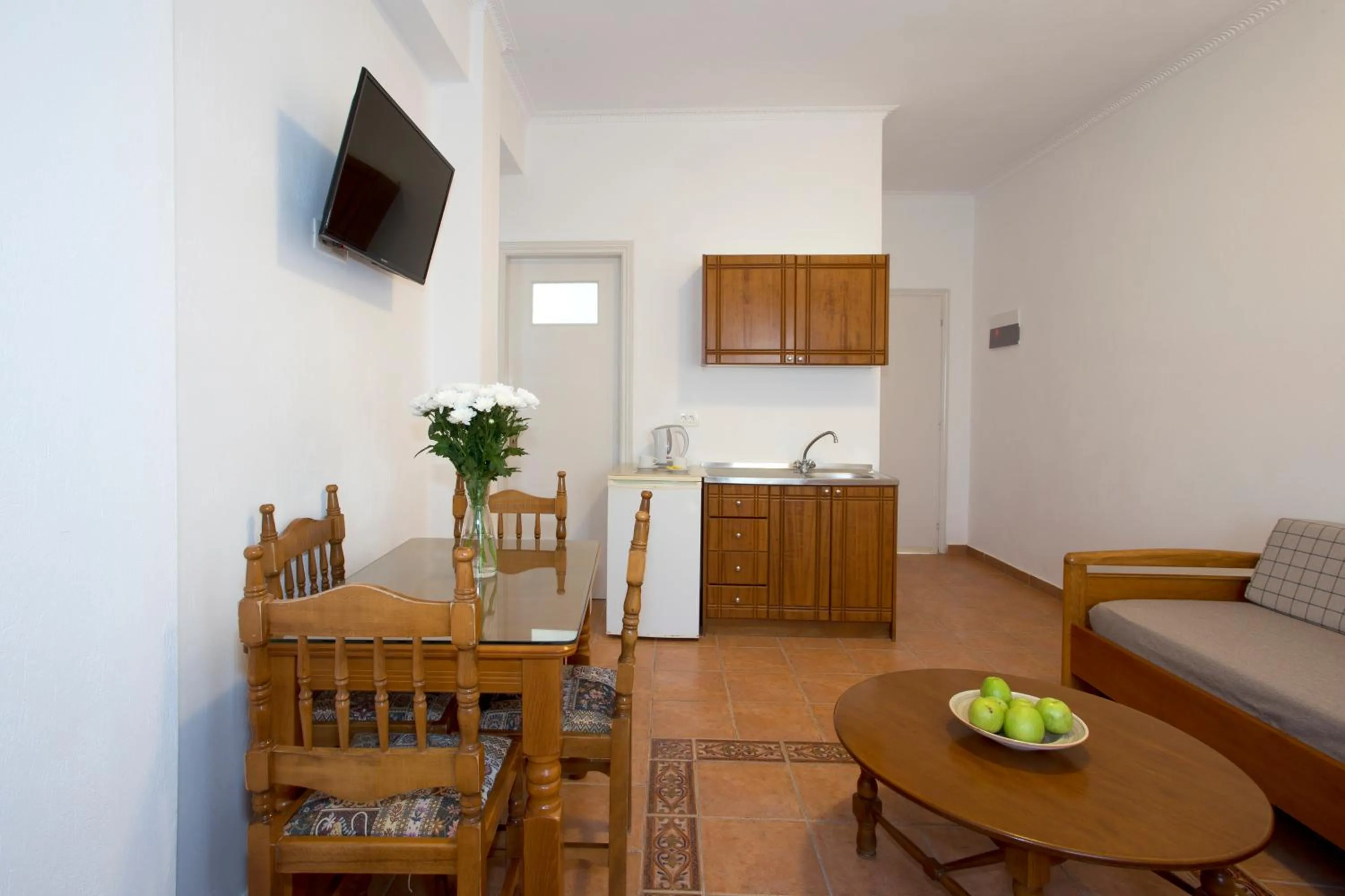 Kitchen or kitchenette in Alexandra Hotel