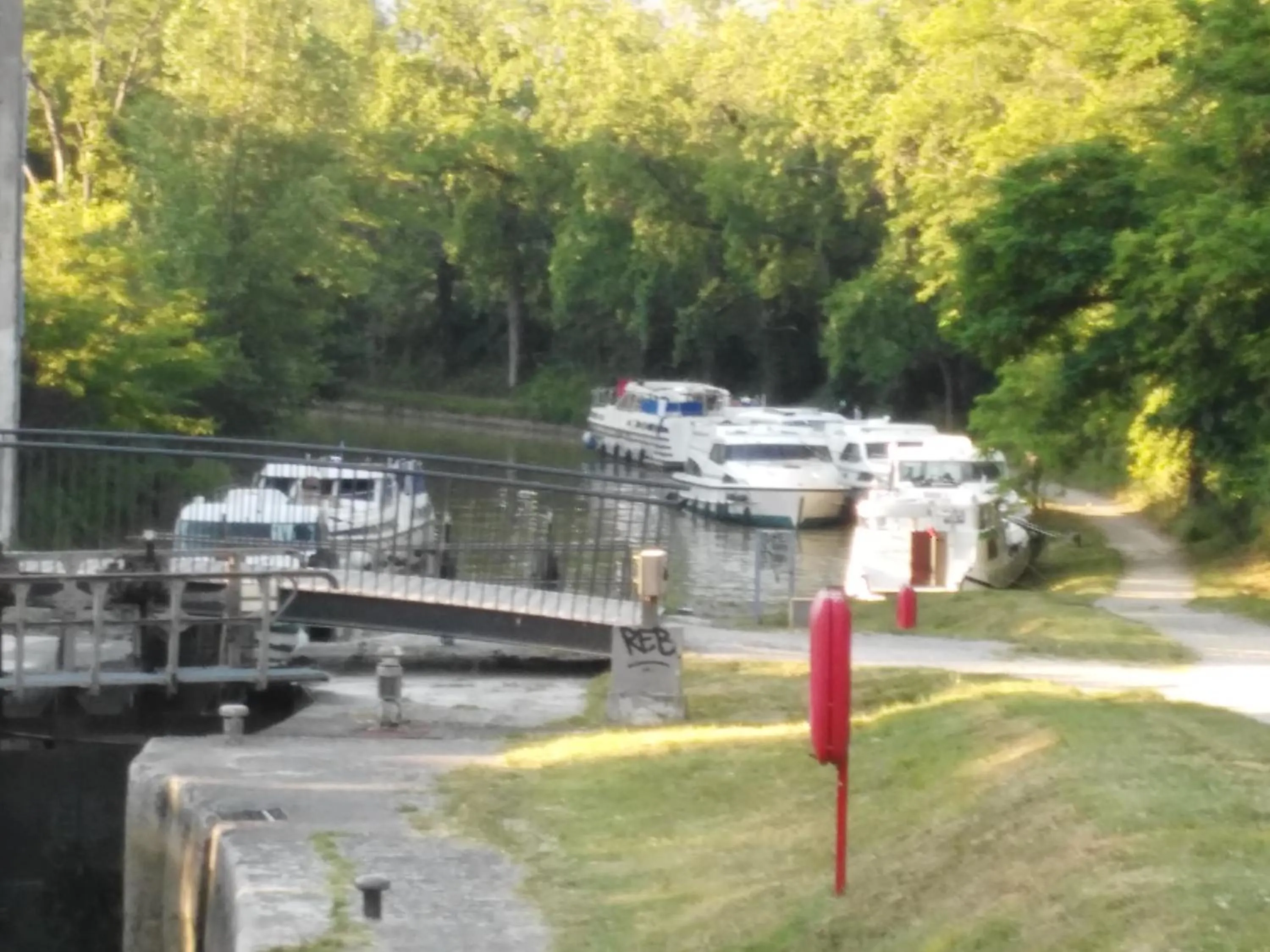 Neighbourhood in La maison de l'écluse