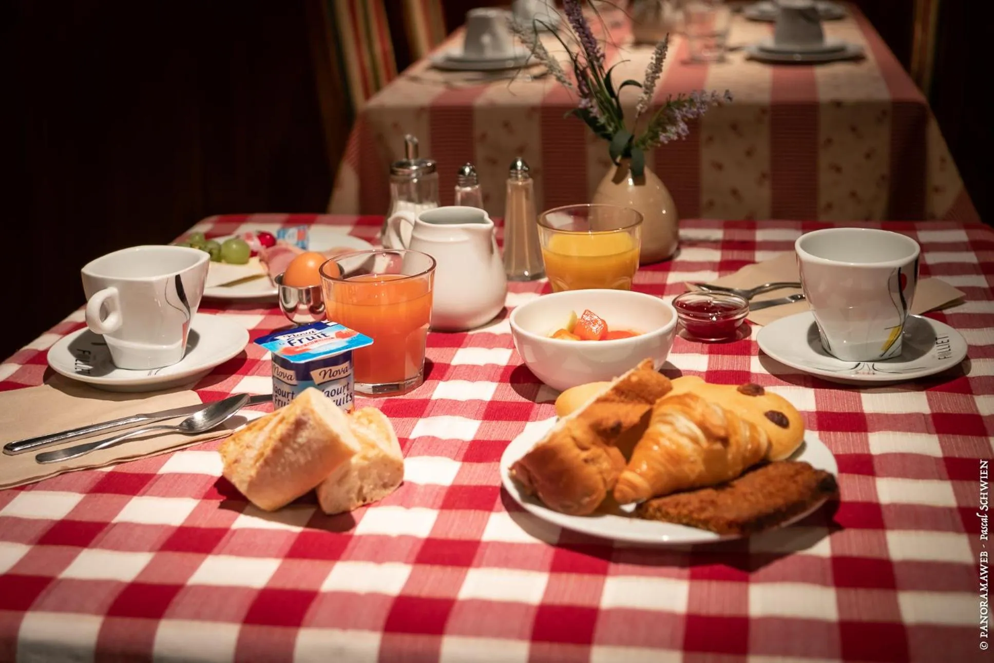 Food and drinks in Hôtel le Saint Nicolas