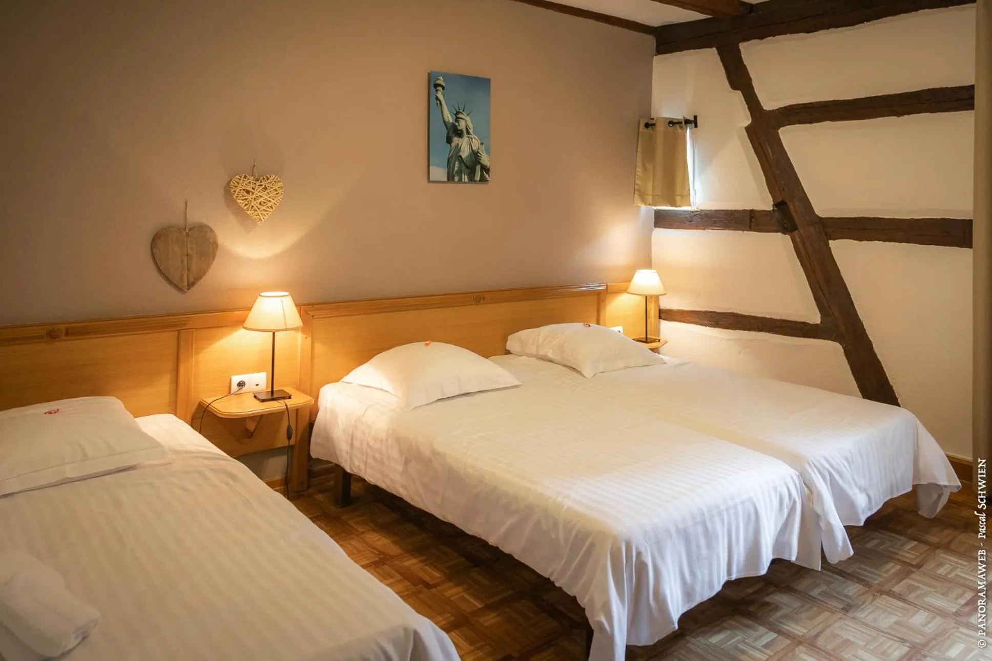 Bed in Hôtel le Saint Nicolas