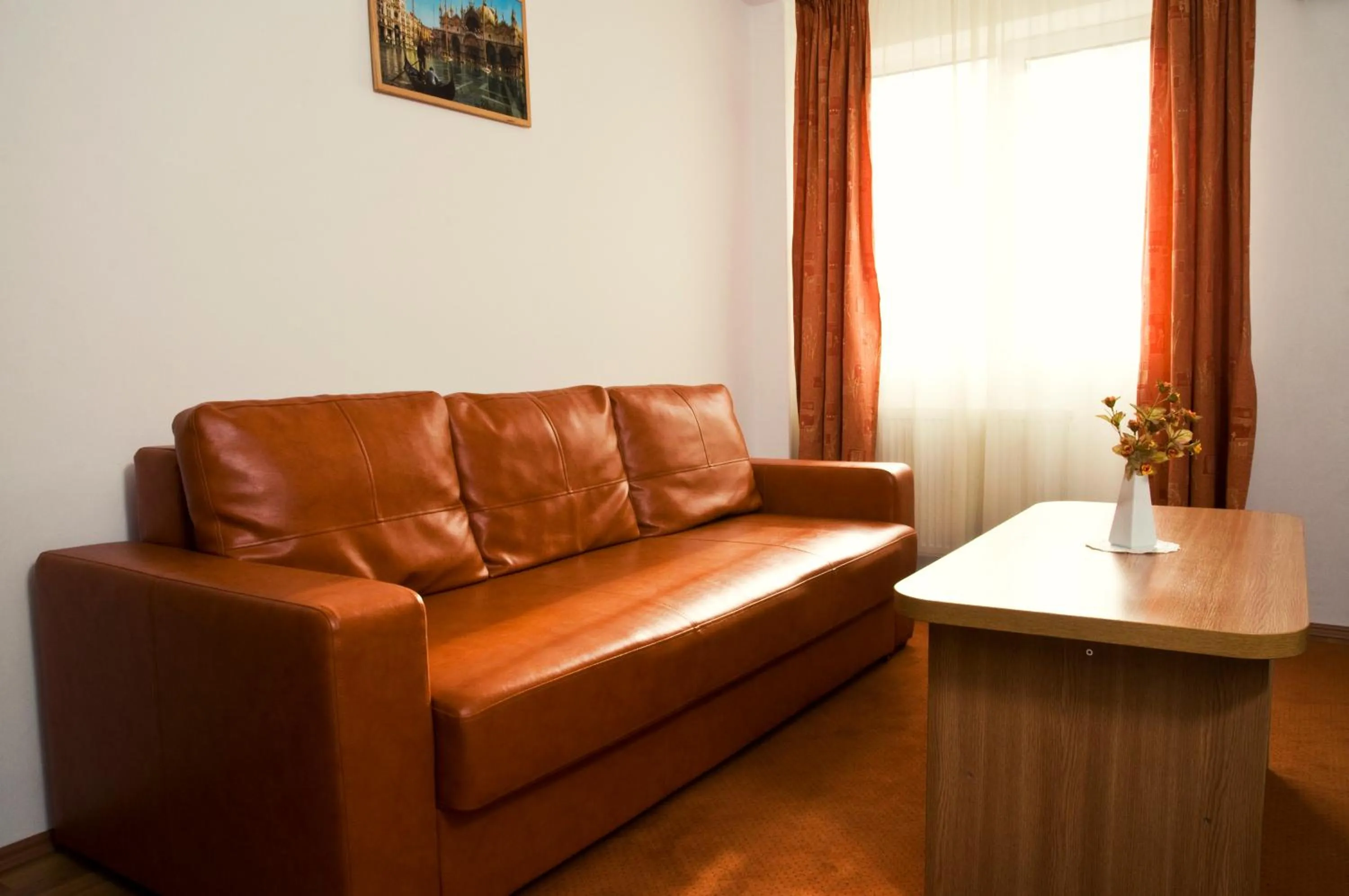 Seating area in Hotel Est