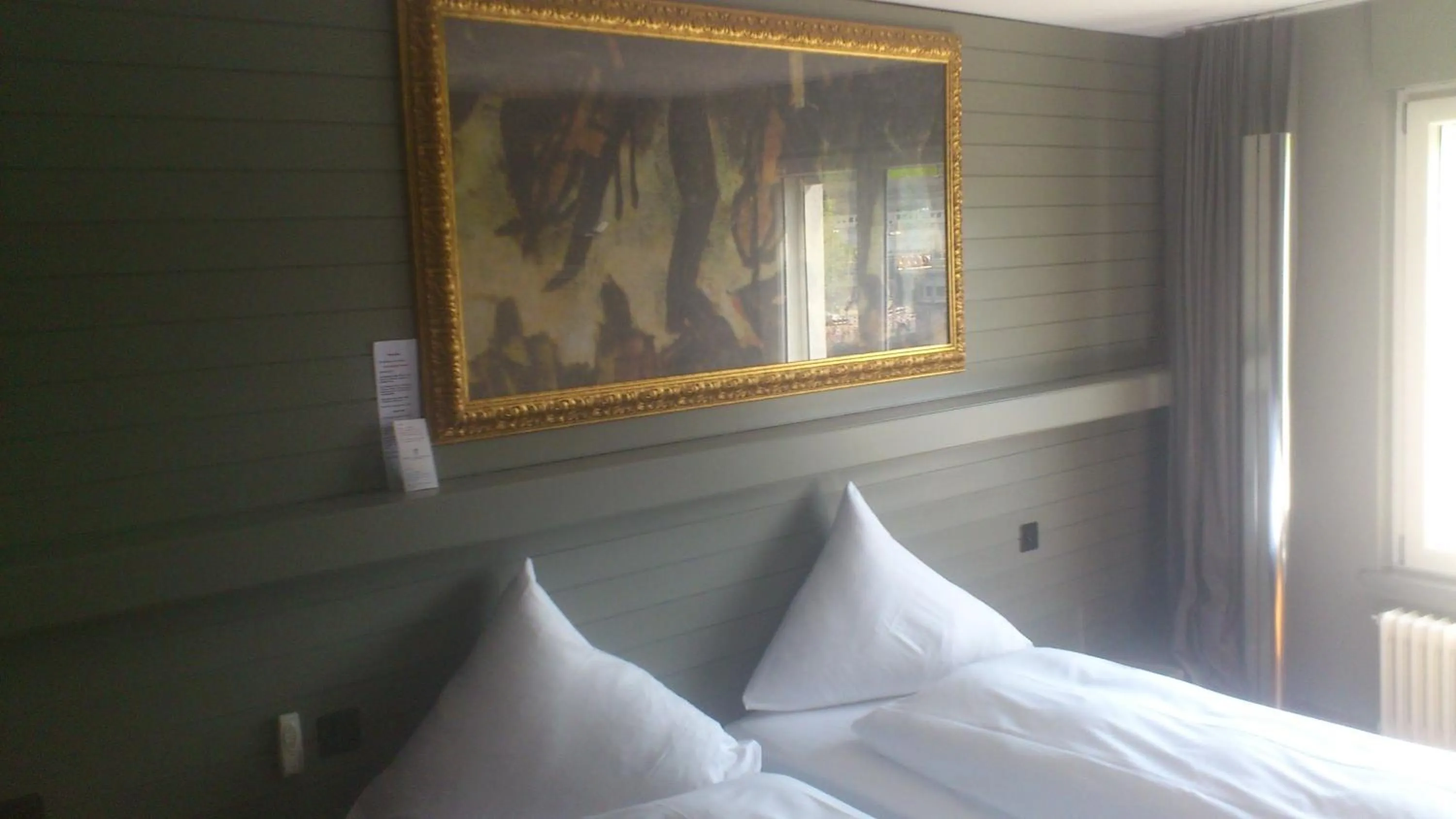 Bed in Hotel Limmatblick