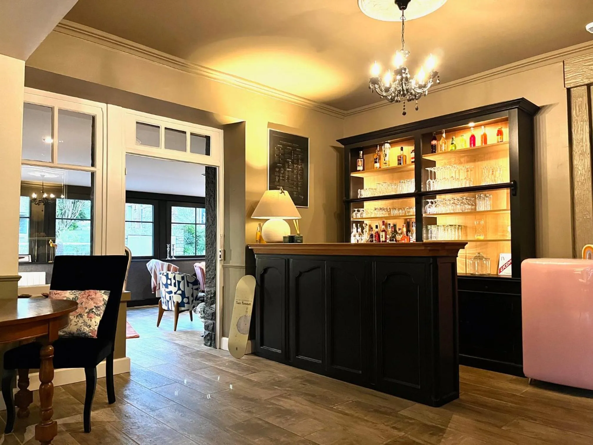 Lounge or bar in Hôtel Restaurant La Maison